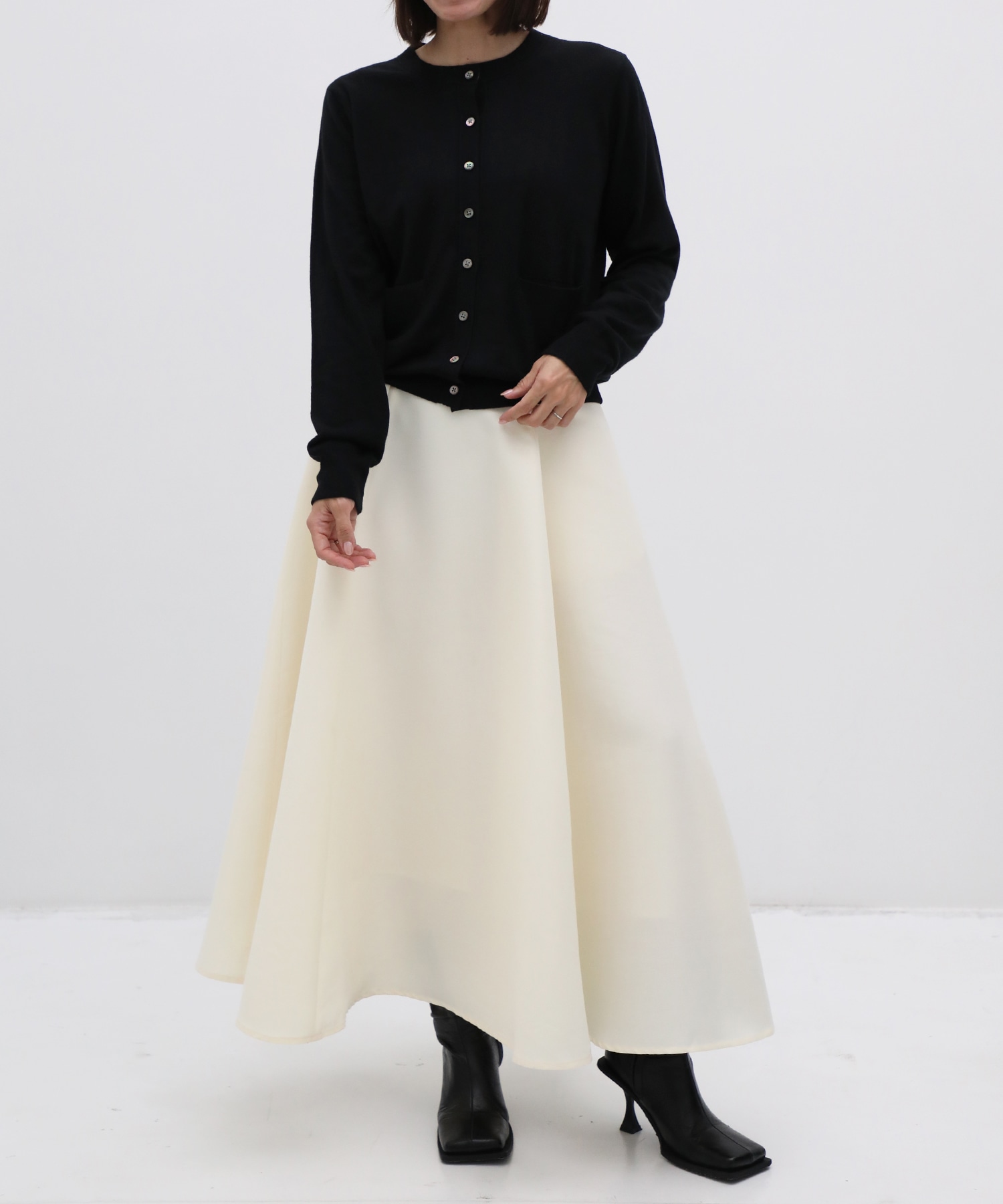 CASHMERE/SILK REVERSIBLE CREW NECK CARDIGAN THE TOKYO