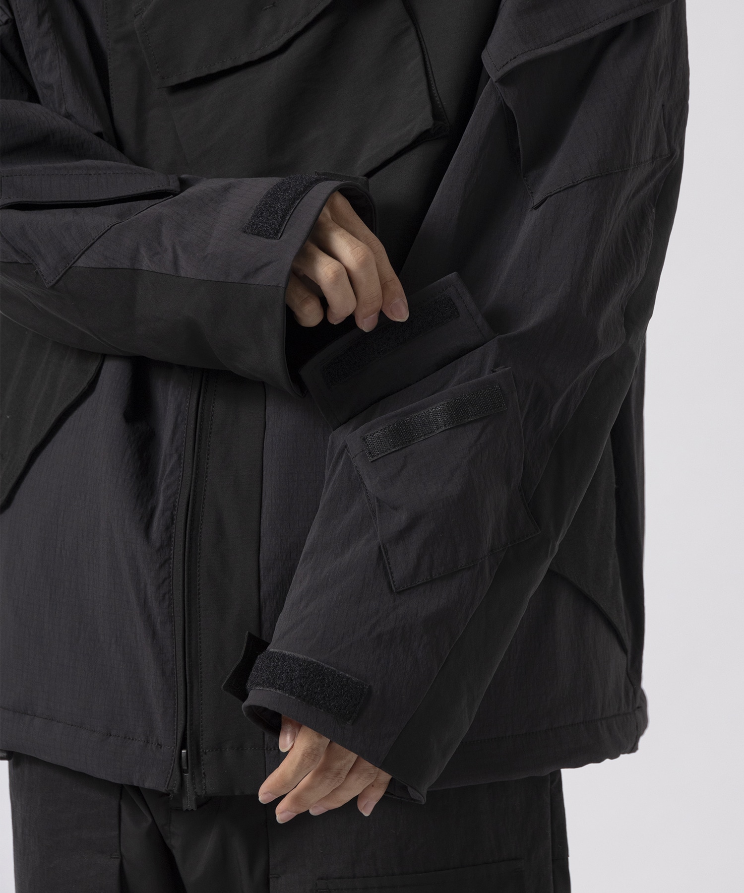 ×NEXUSVII ASYMMETRY JACKET White Mountaineering