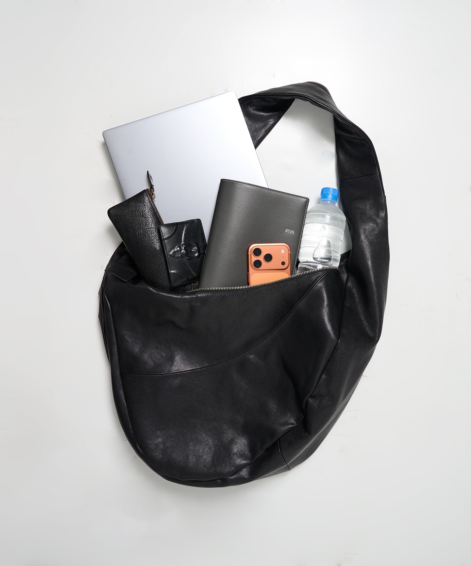 【シュタイン】ST.1679 GOAT LEATHER TWIST SHOULDER BAG ssstein