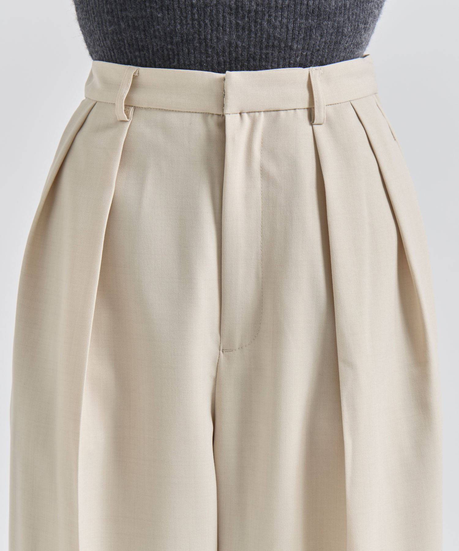 【WEB限定】2tuck cocoon pants Louren