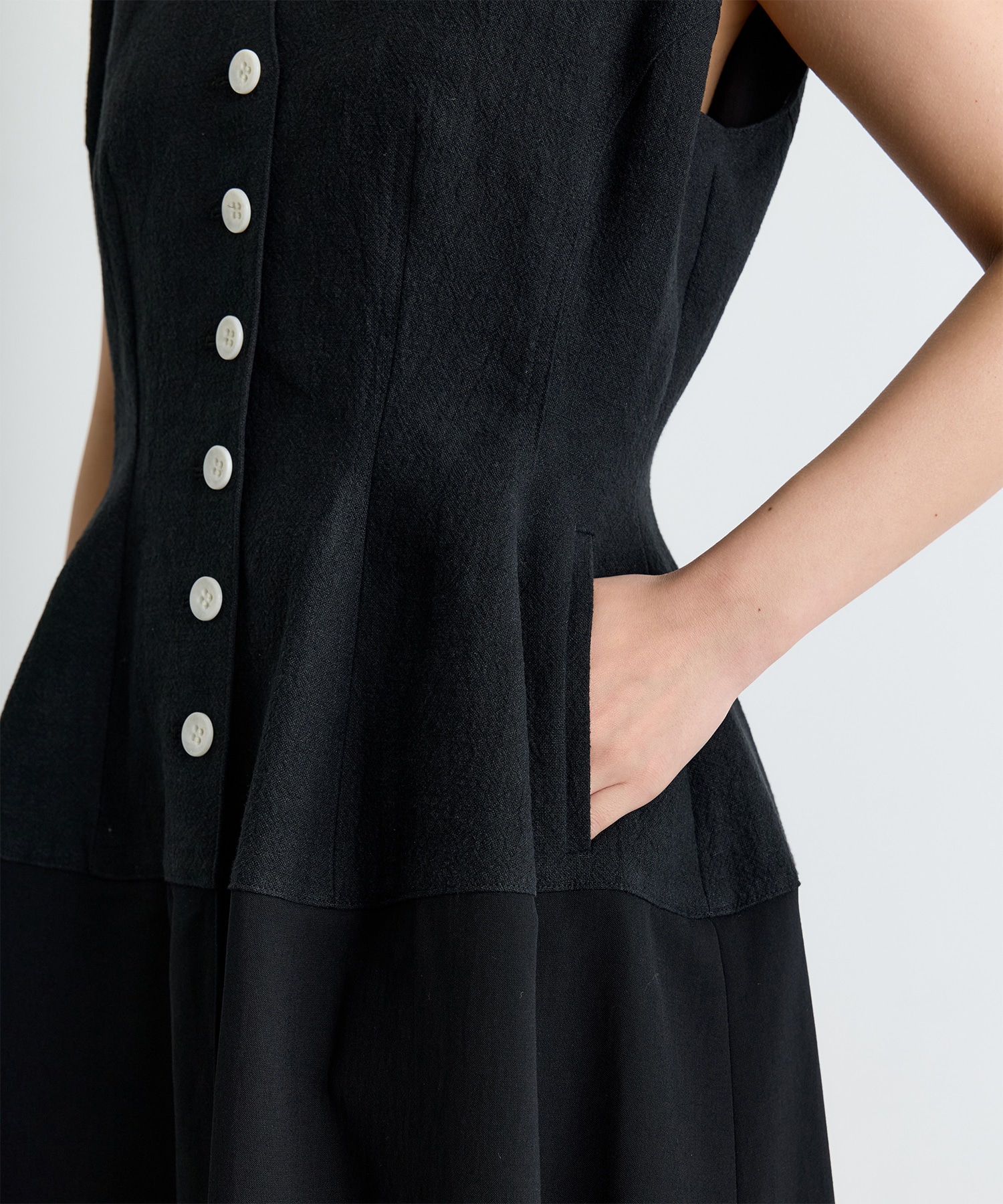別注 Ilsa sleeveless dress AKIRANAKA
