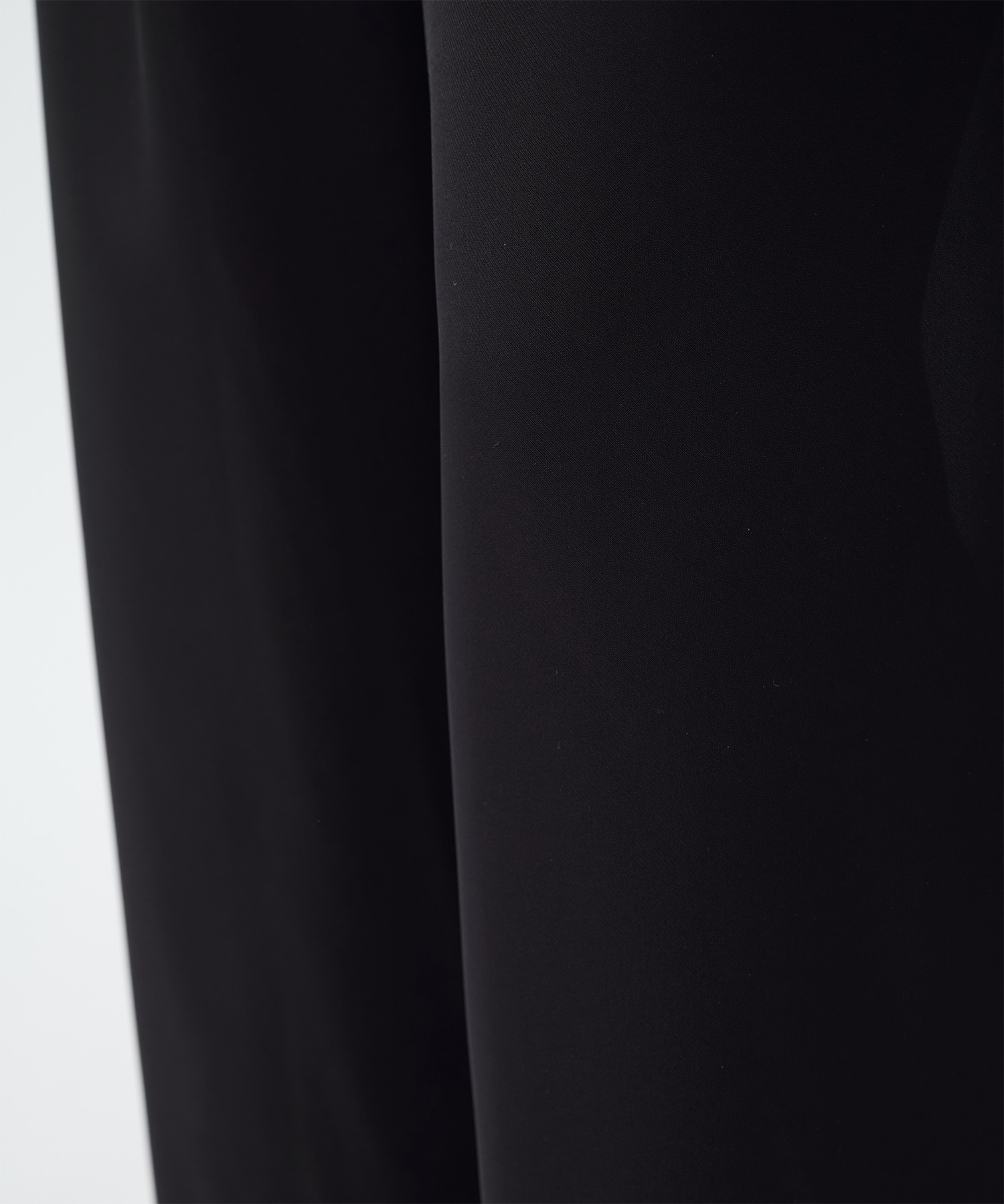 Satin Straight Pants THE TOKYO