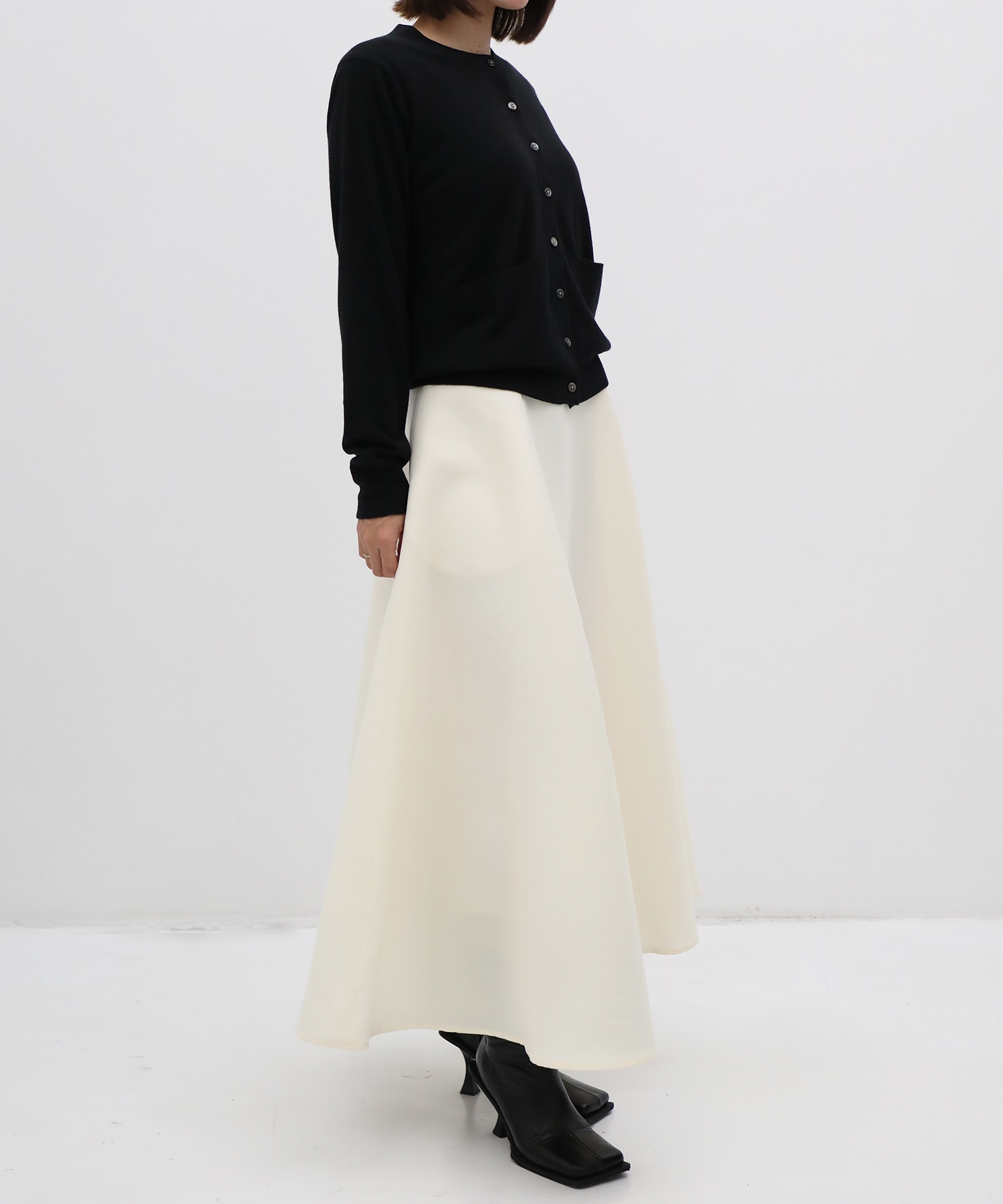 CASHMERE/SILK REVERSIBLE CREW NECK CARDIGAN THE TOKYO