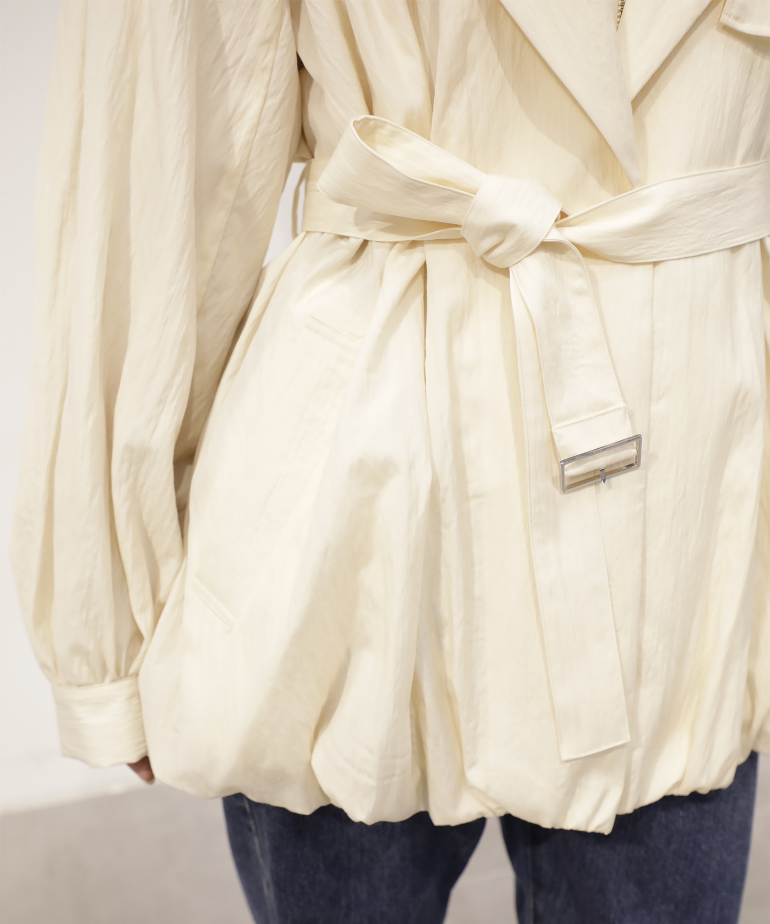 Layer Volume Bluson RITAN