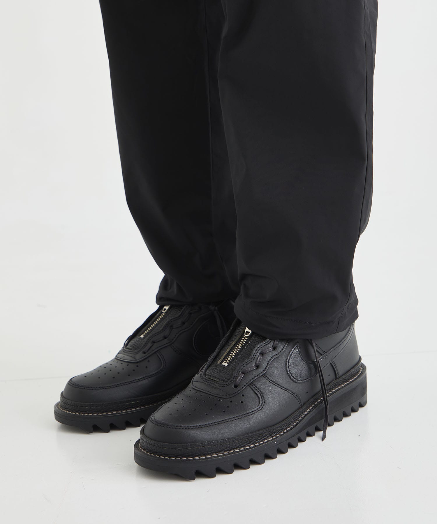 ×UMBRO EASY CARGO PANTS White Mountaineering