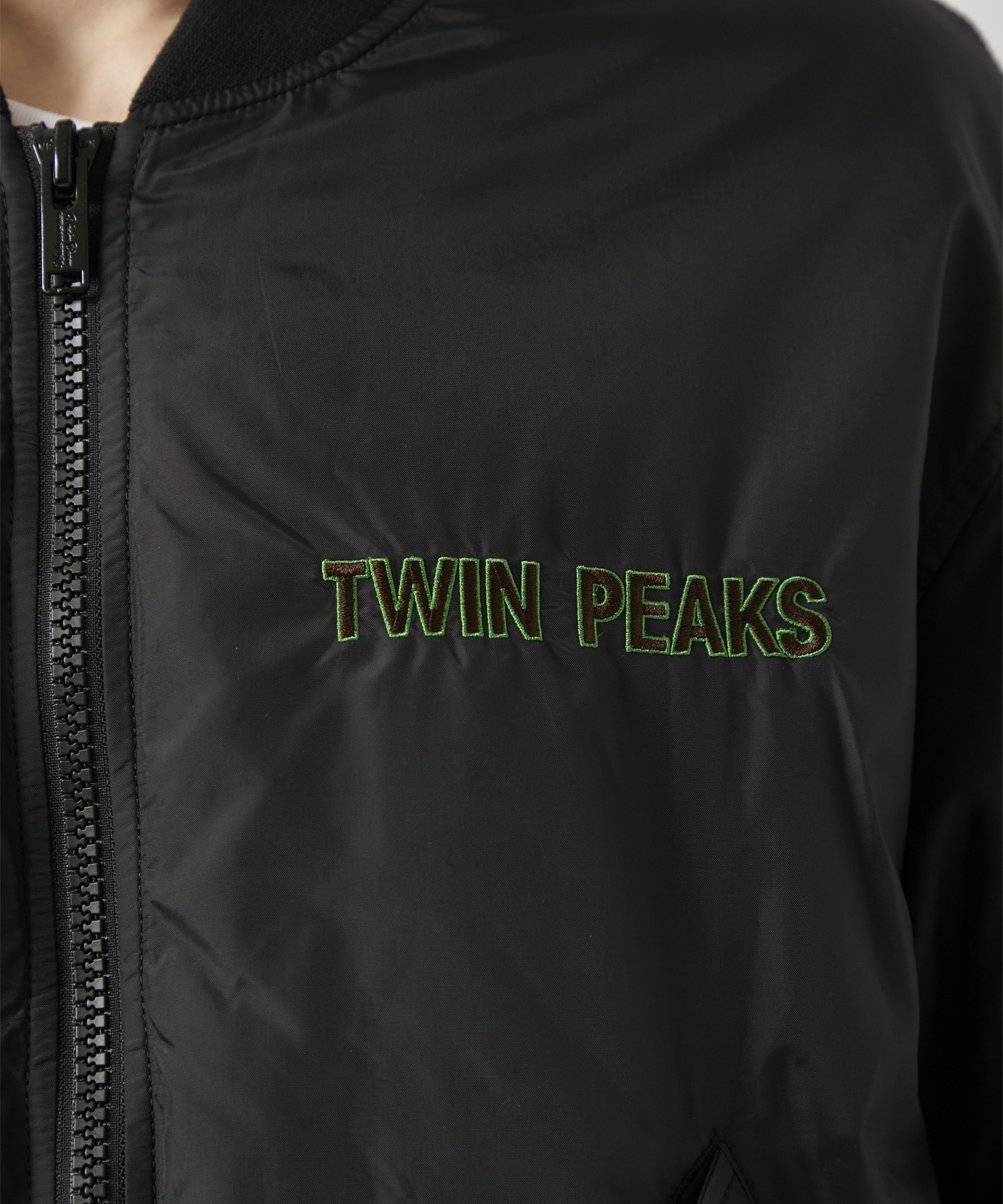 UC2D4211 ×TWIN PEAKS MA-1 UNDERCOVER