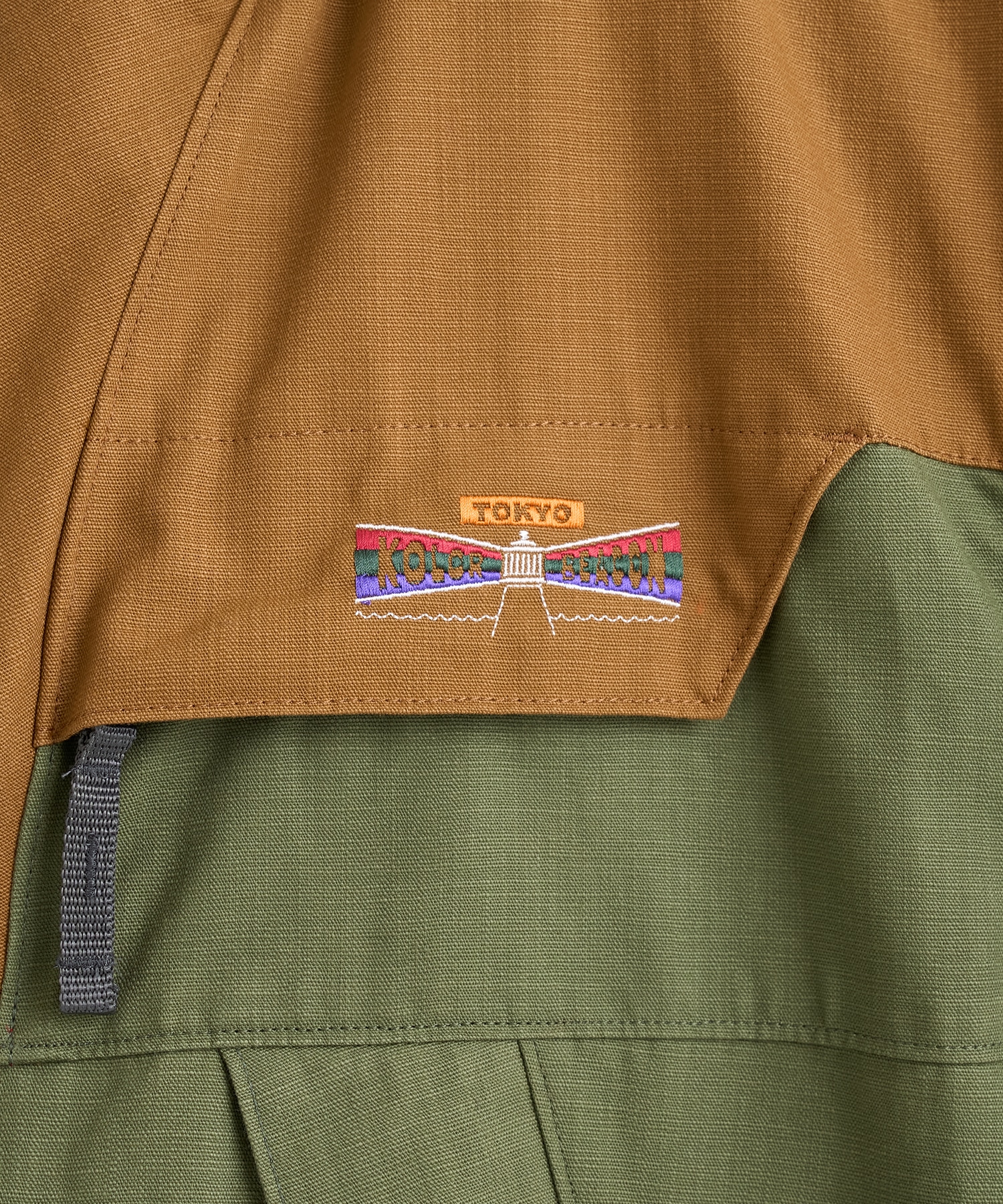 25WBM-G07139 MOUNTAIN PARKA kolor