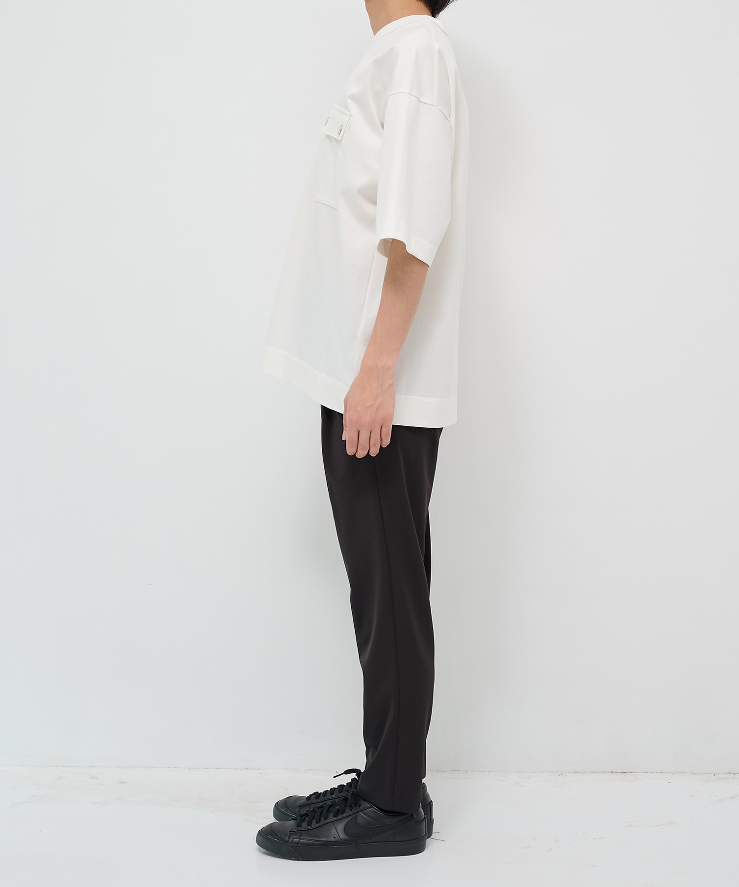 Light Matte Stretch Jersey Easy Tapered Pants THE TOKYO