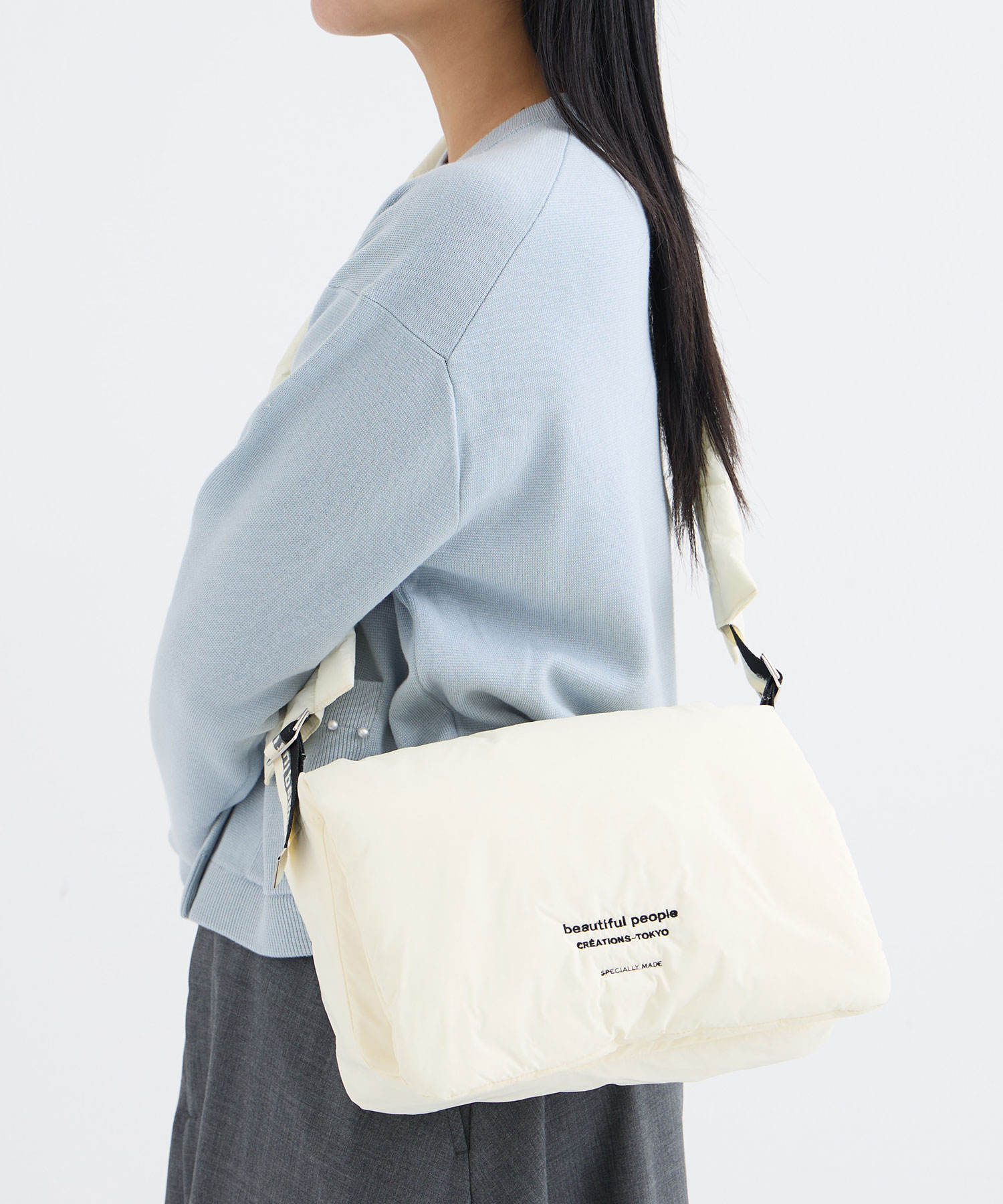 別注 PATTED SQUARE SHOULDER BAG beautiful people