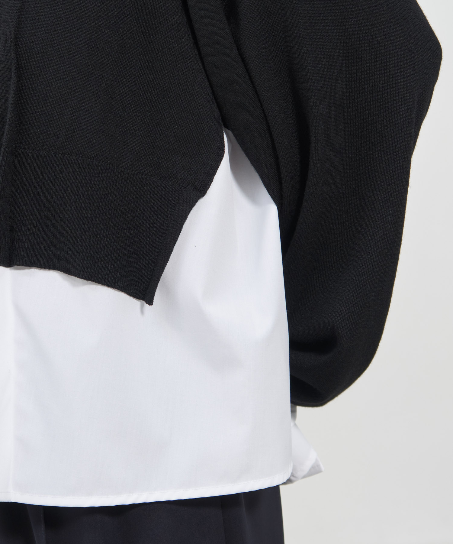 FAKE-LAYERED CARDIGAN ENFOLD
