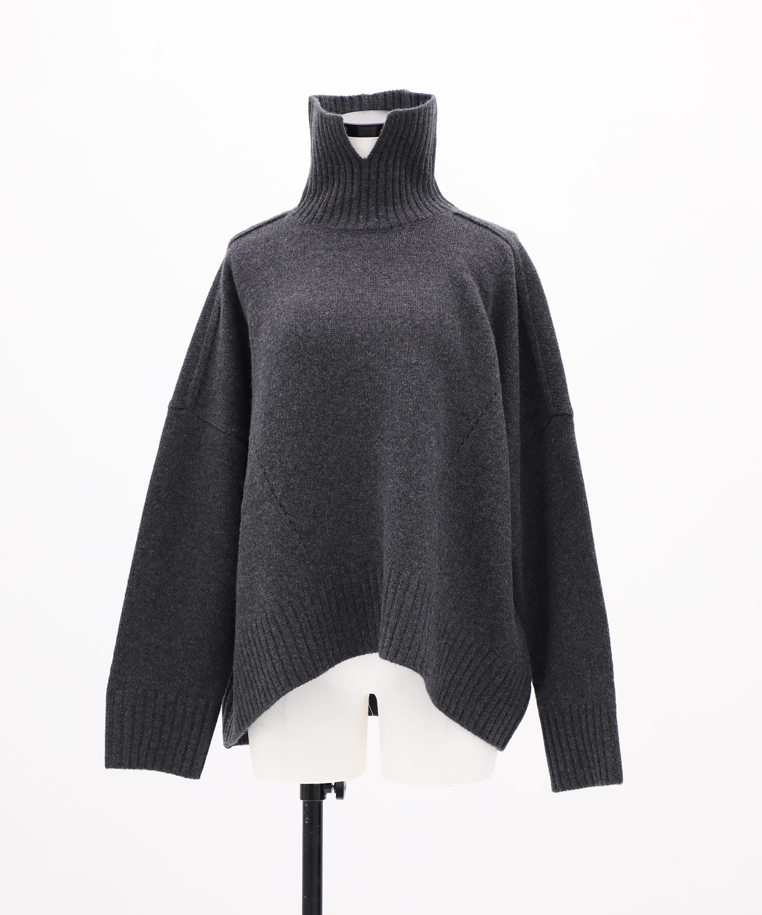 OVERSIZE TURTLENECK KNIT CINOH