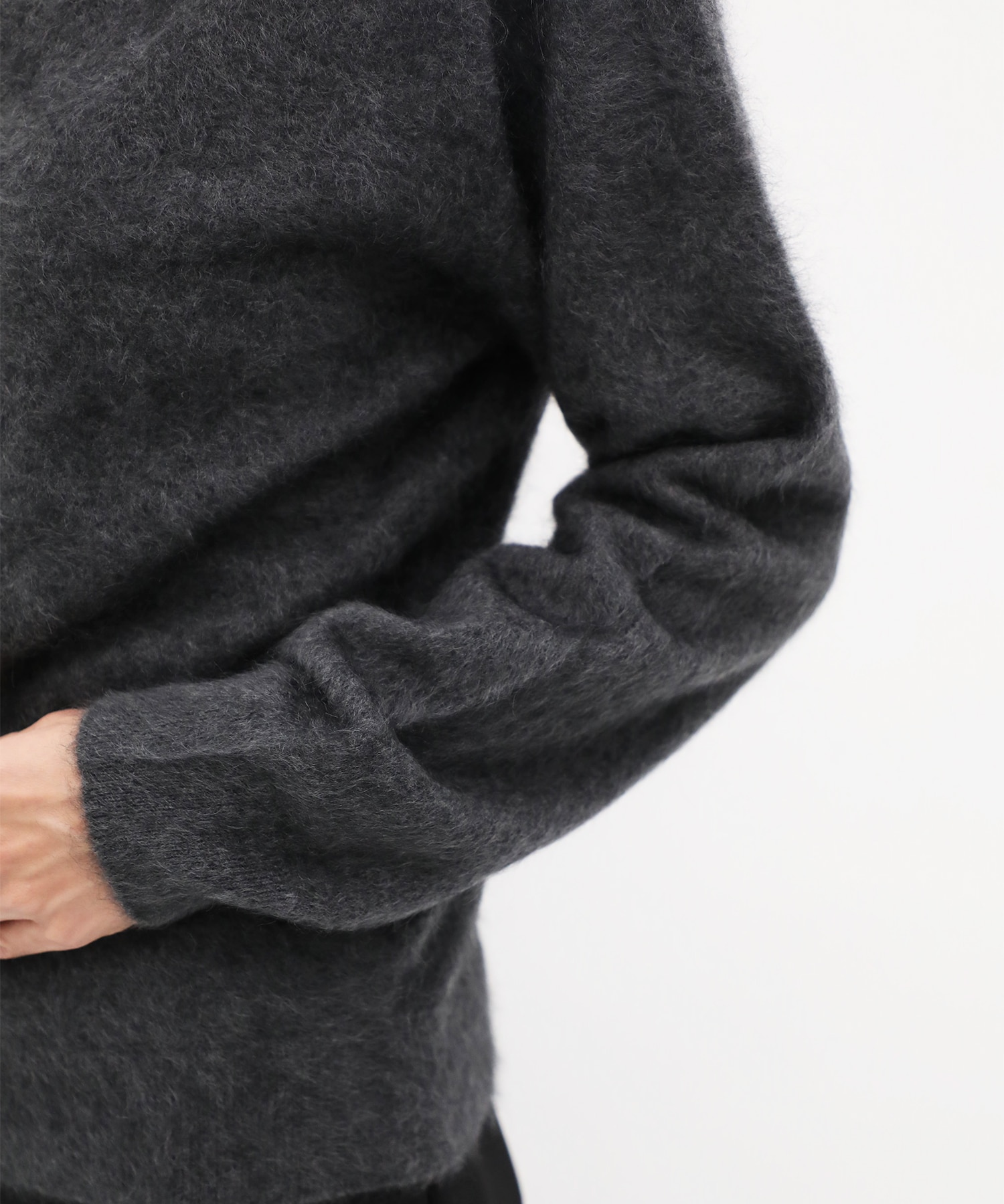 ROYAL CASHMERE FUR CREWNECK CARDIGAN ATON