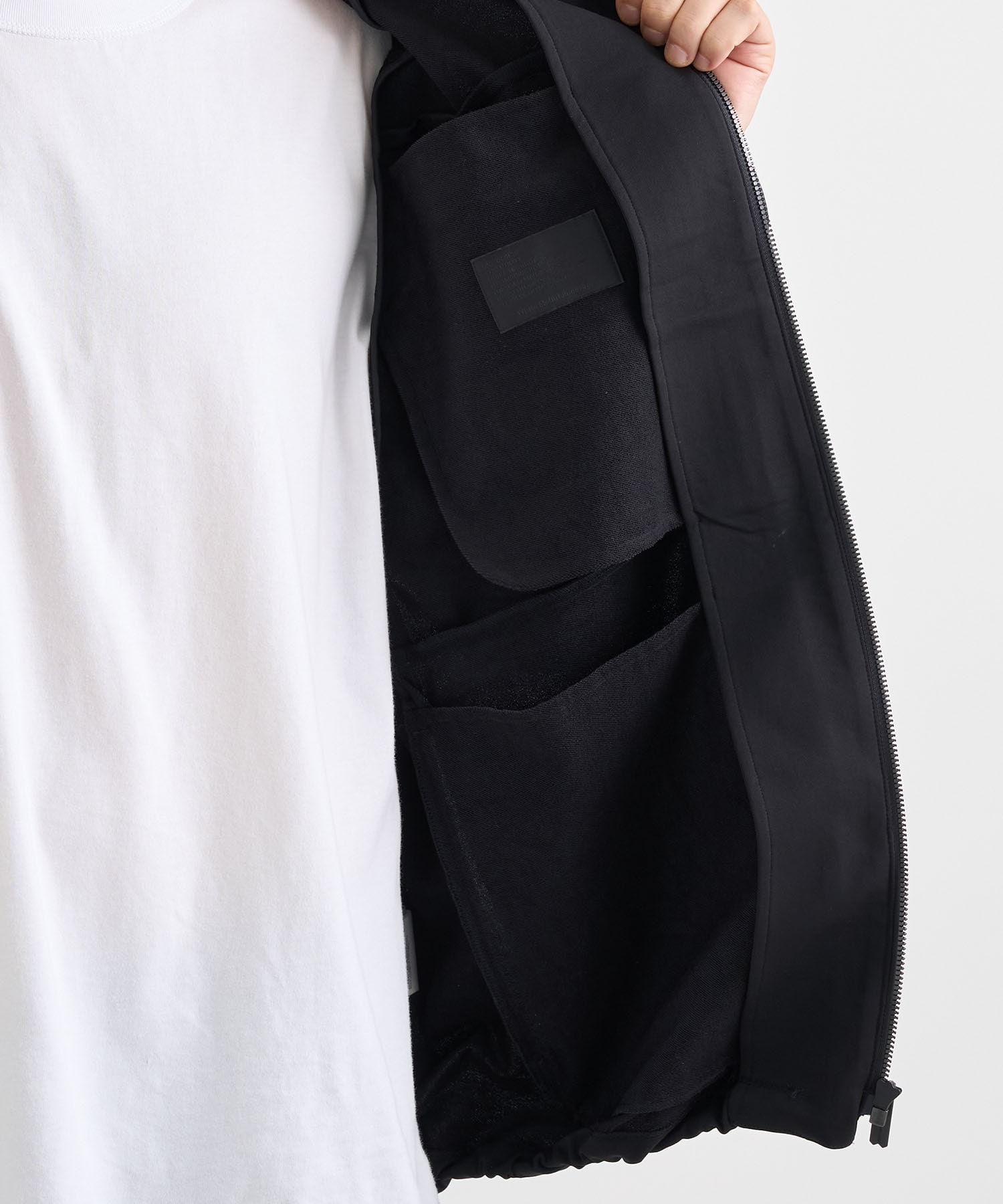 別注BLK SUPER LIGHT SWEAT ZIPUP HOODIE White Mountaineering