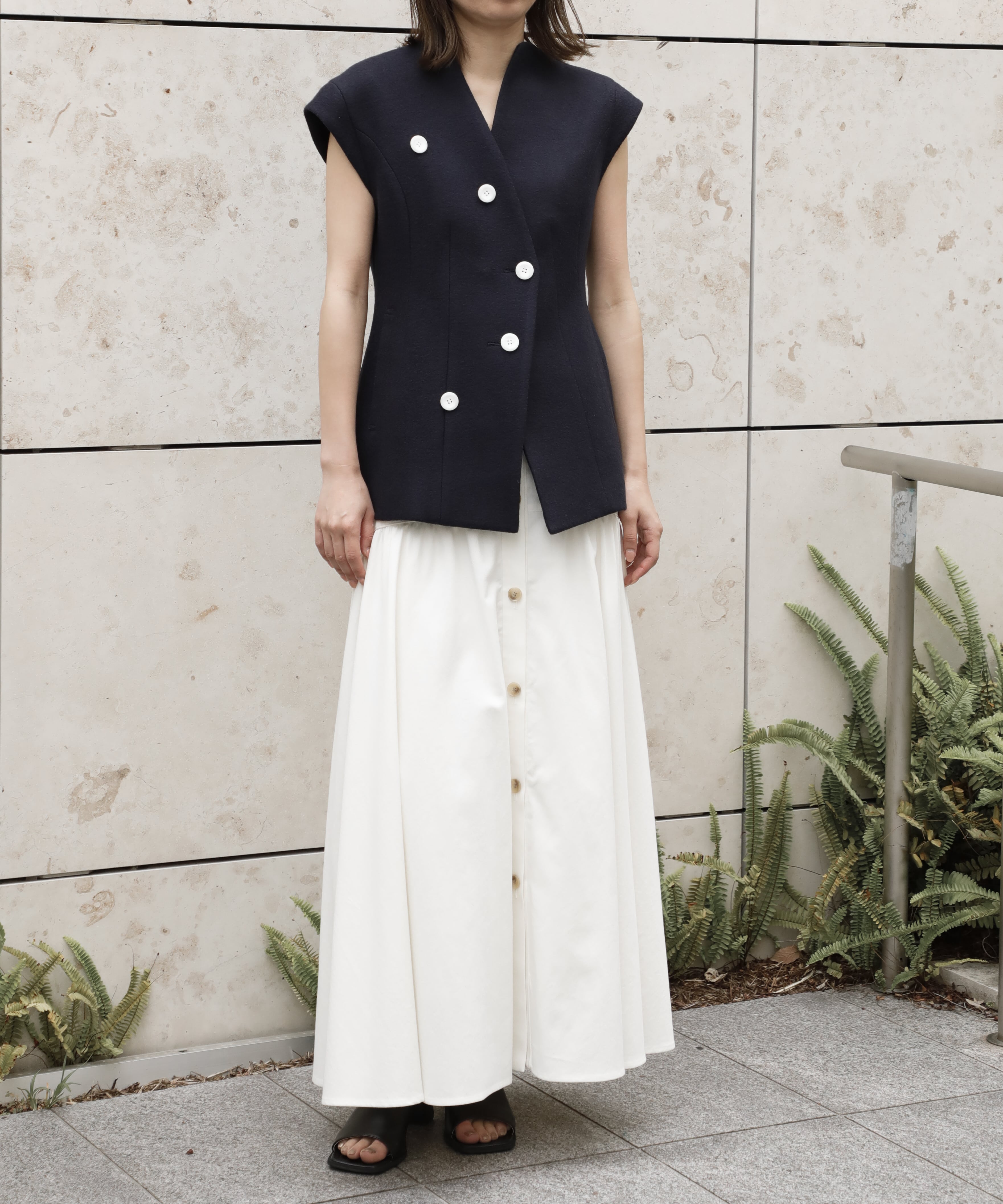 Pierina skirt WH AKIRANAKA