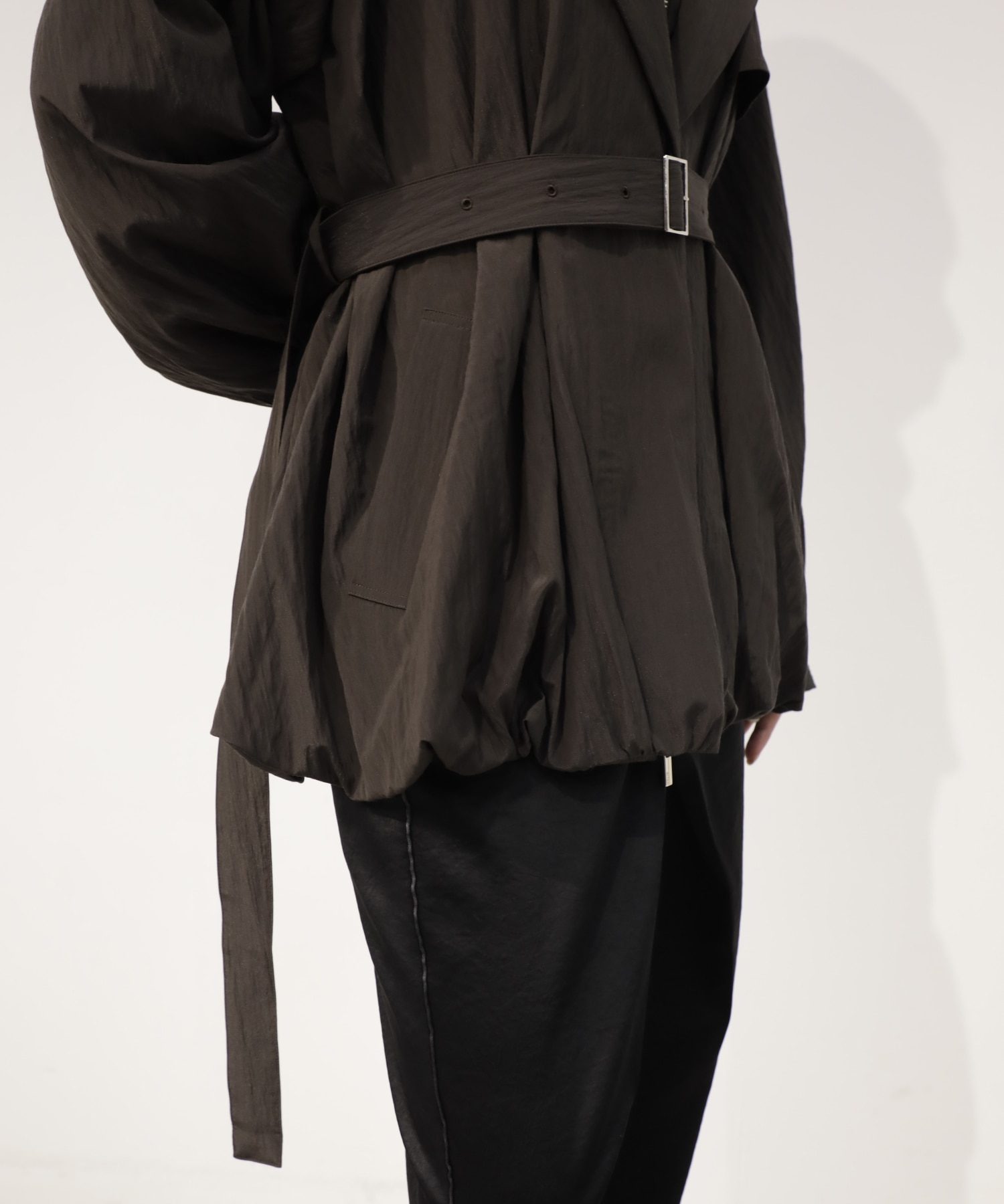 Layer Volume Bluson RITAN