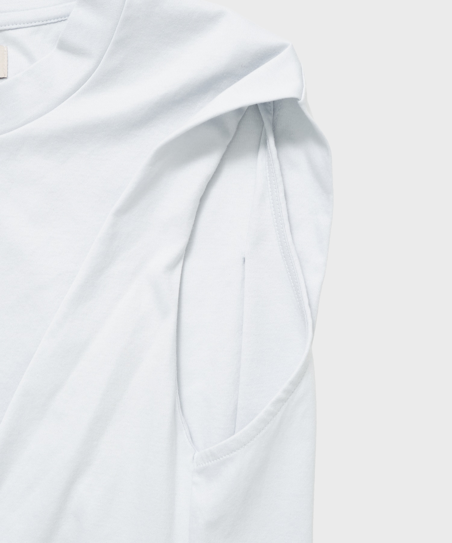 Cape Nosleeve Tshirt CITY TOKYO