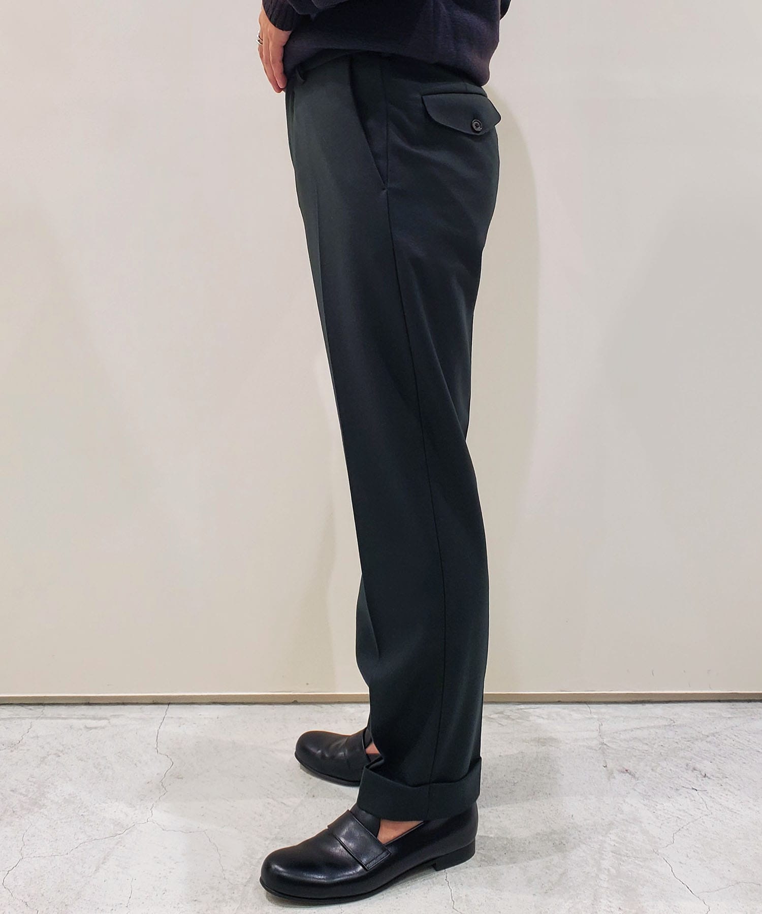 FLAT TAPERED TROUSERS MARKAWARE
