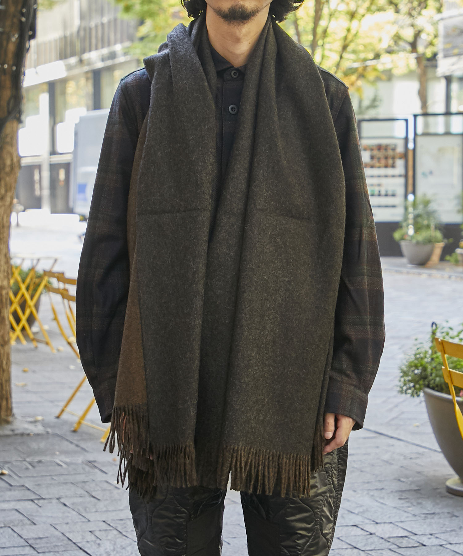 Two-Colour Large Brushed Stole THE INOUE BROTHERS...
