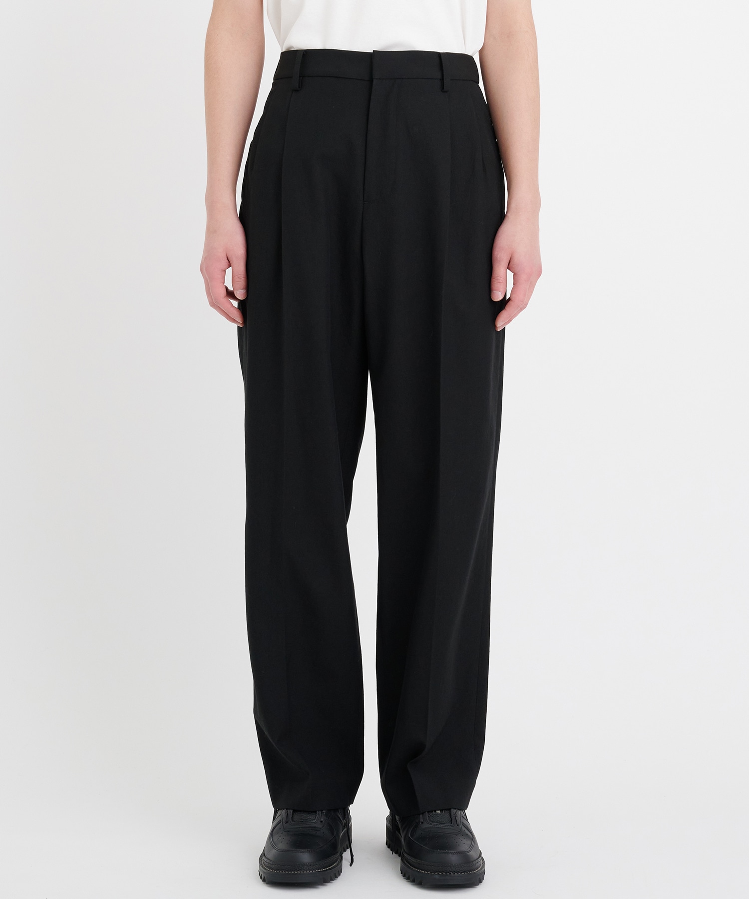 WCL Easy Straight Trousers THE TOKYO