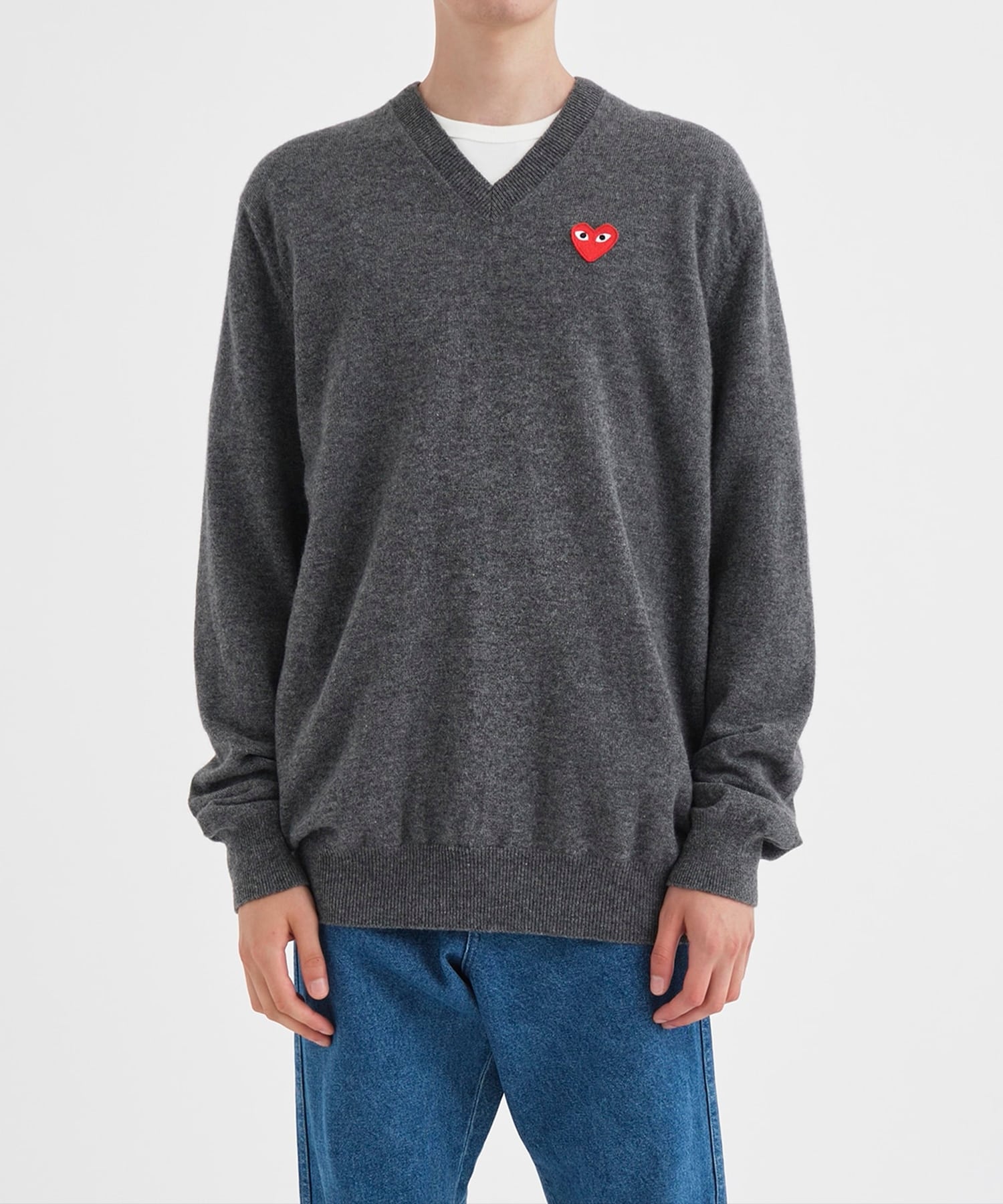 AZ-N002-051 PLAY V-NECK PULLOVER RED HEART PLAY COMME des GARCONS