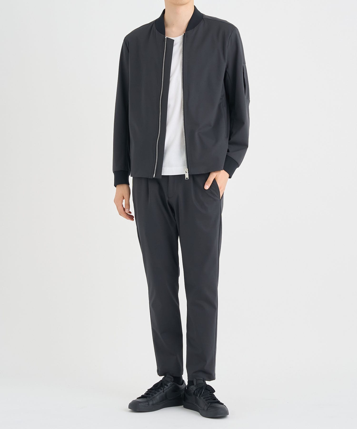 Matte Washable High Function Jersey Tapered Pants THE TOKYO