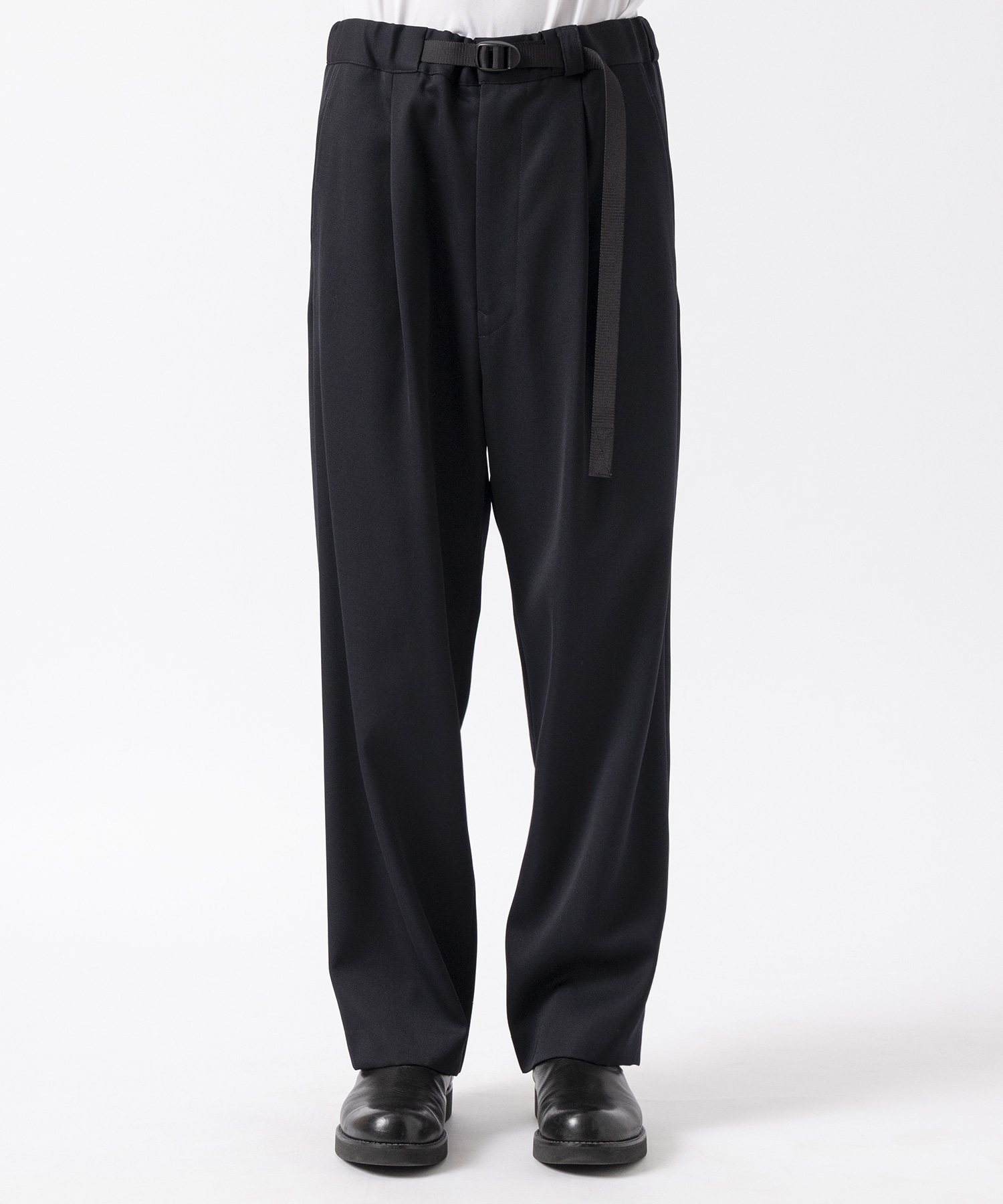 Tape-Belt 1 Tuck Pants UJOH HOMME