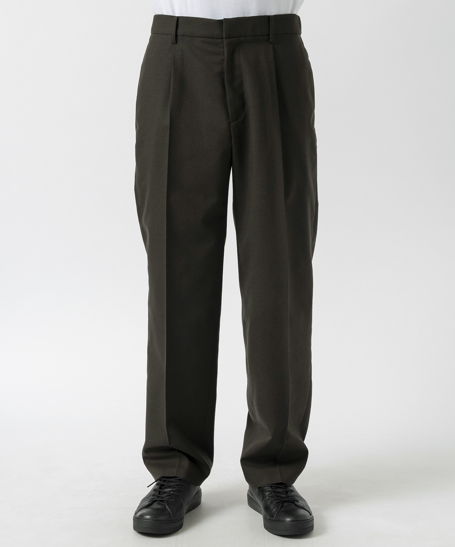 Calm Skin Easy Slim Straight Trousers THE TOKYO