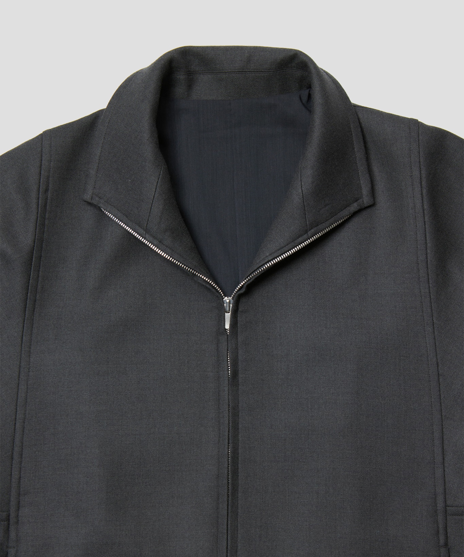 MODIFIED SLEEVE ZIP BLOUSON IRENISA