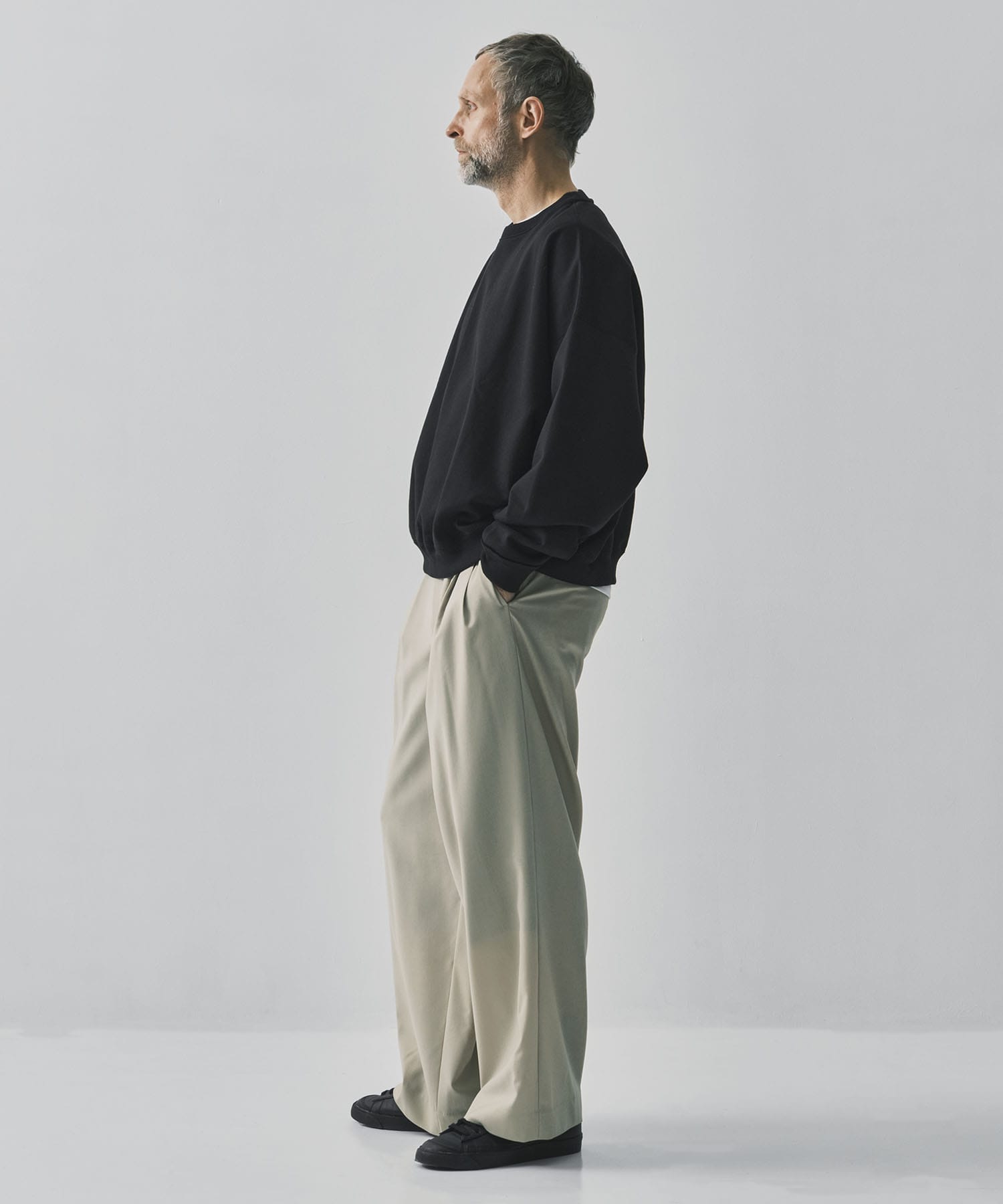 HUGE SHORT SWEAT MARKAWARE