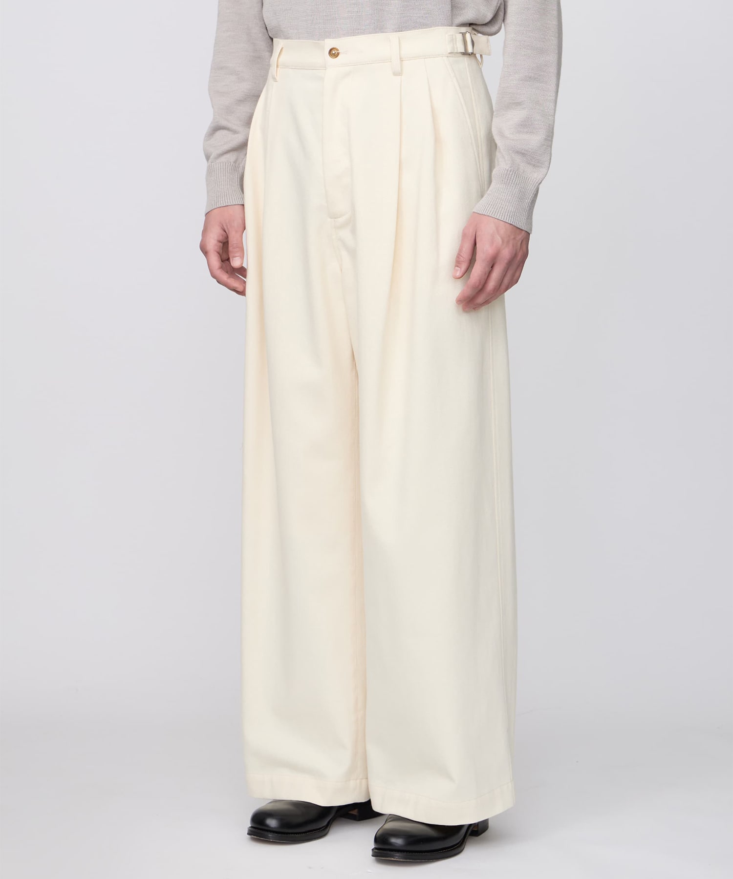 TWO TUCKS BUGGY PANTS IRENISA