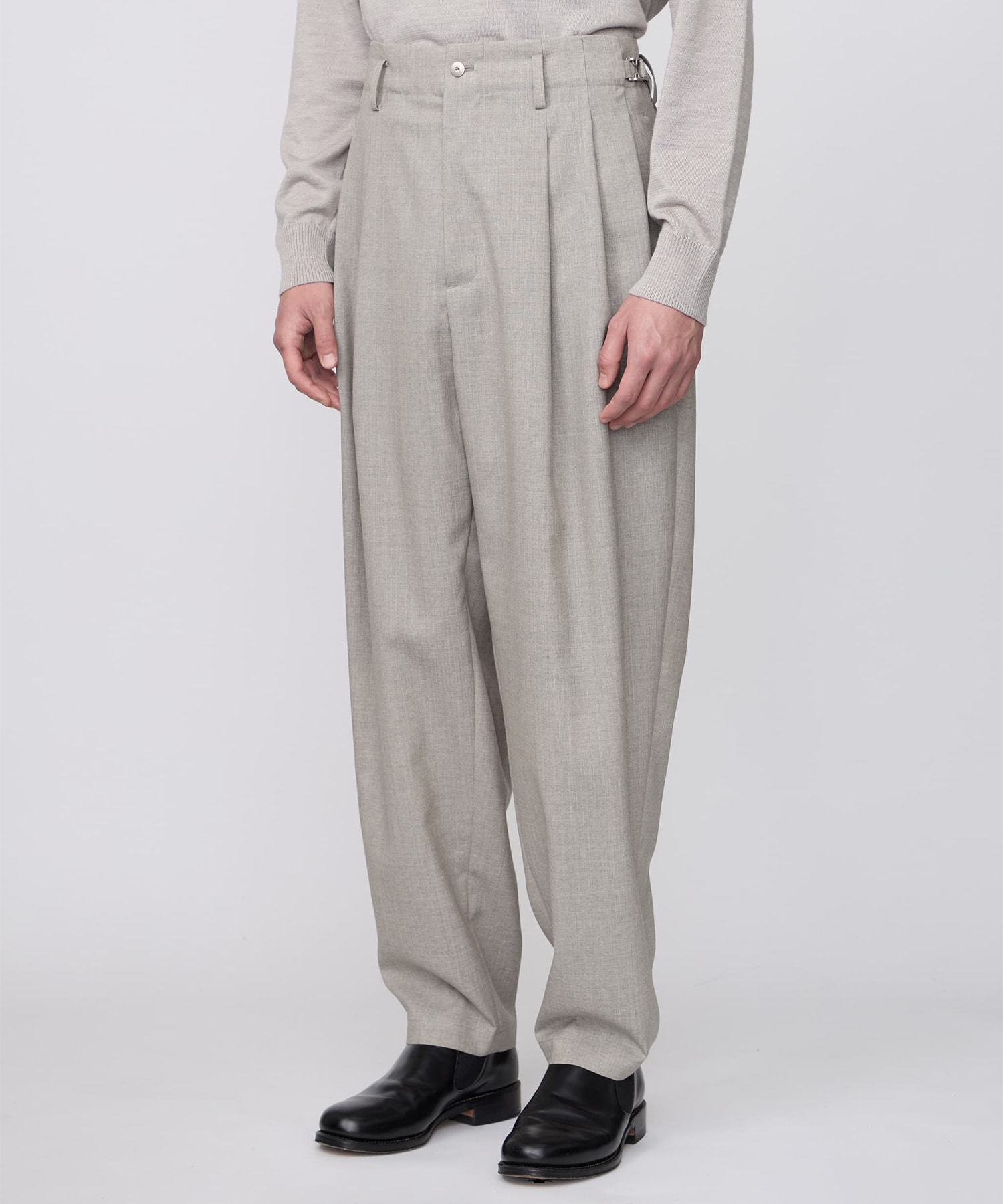 THREE TUCKS TAPERED PANTS IRENISA