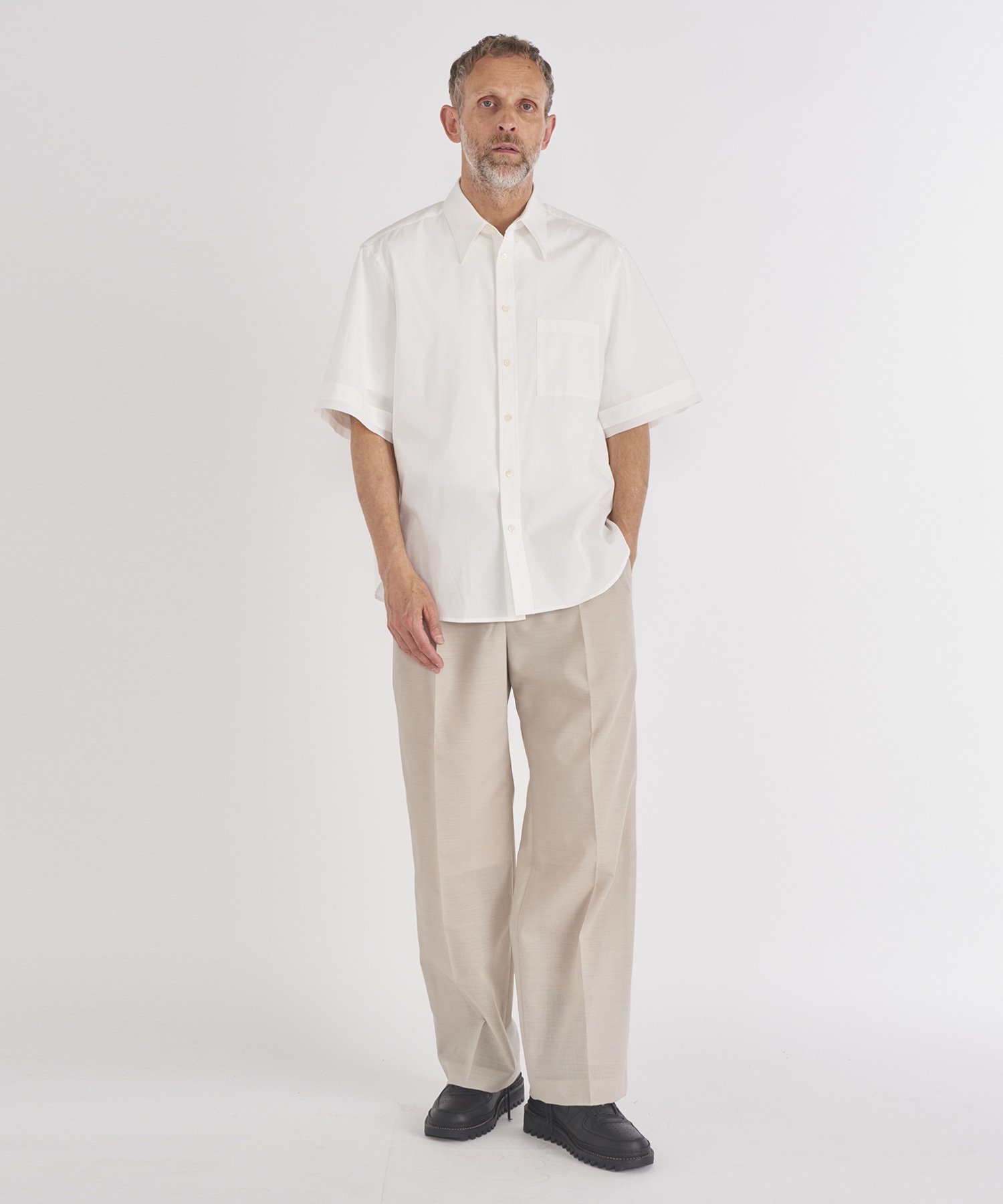 【イレニサ】REGULAR COLLAR SHORT-SLEEVED SHIRT IRENISA