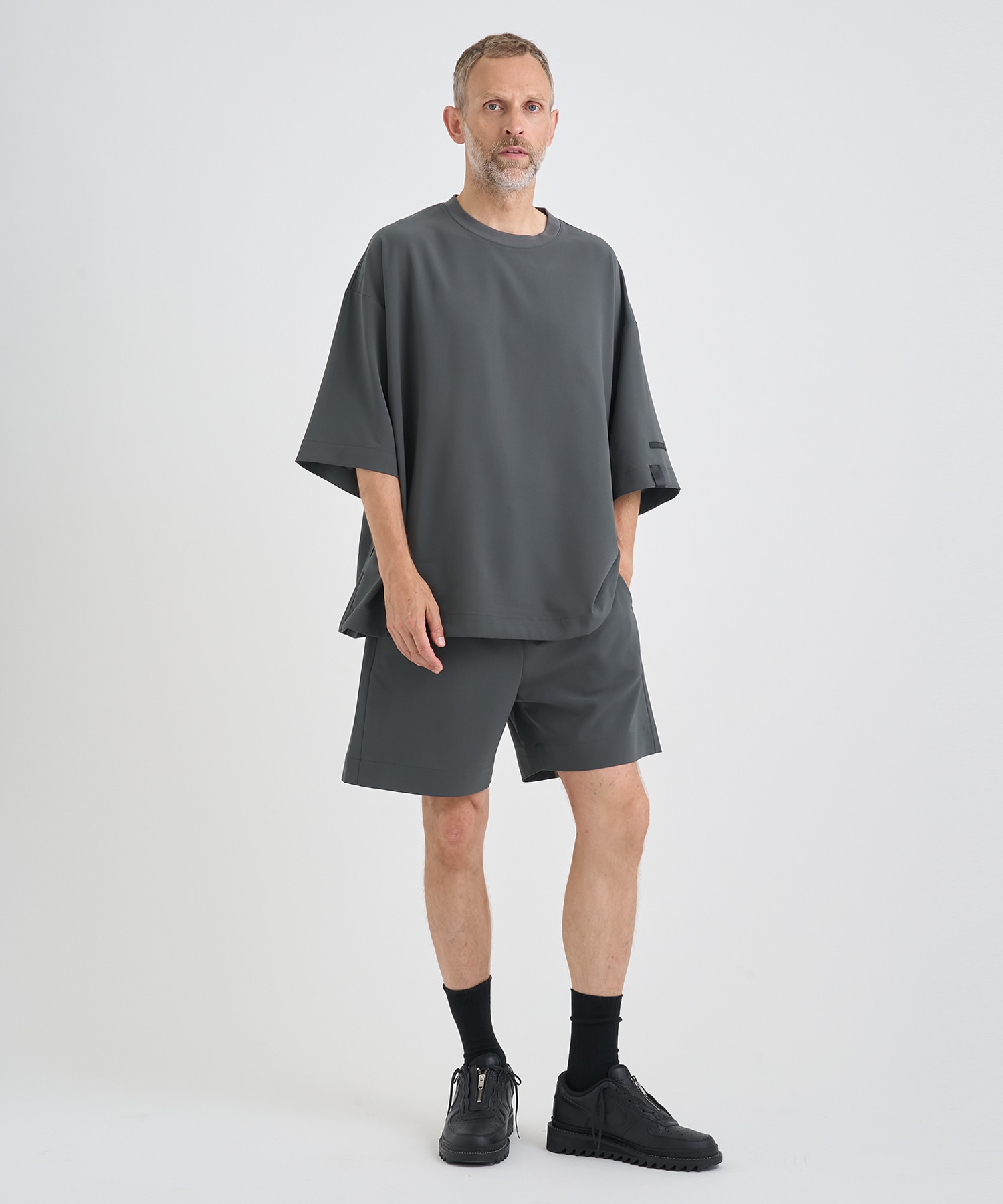2251-CS55-003 S/S TEE N.HOOLYWOOD