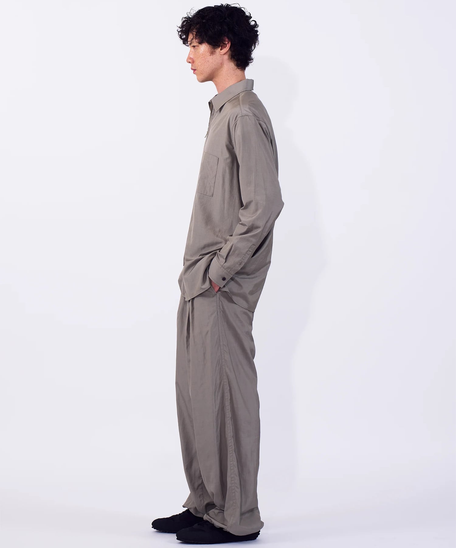 【ヨーク】Silk Nylon 2Pleated Easy Pants YOKE