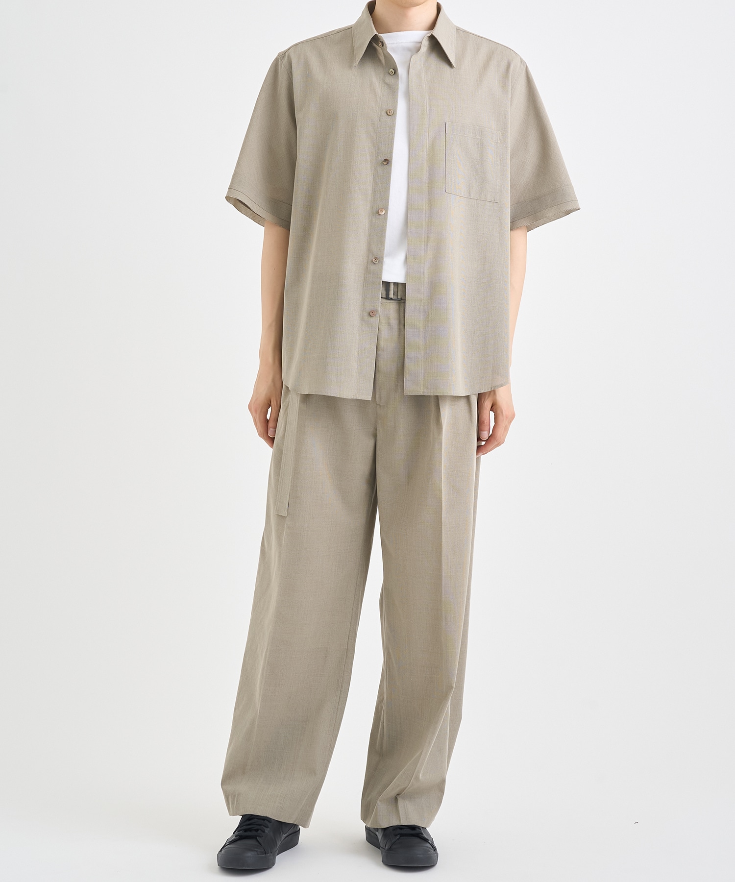 別注 REGULAR COLLAR SHORT-SLEEVED SHIRT IRENISA