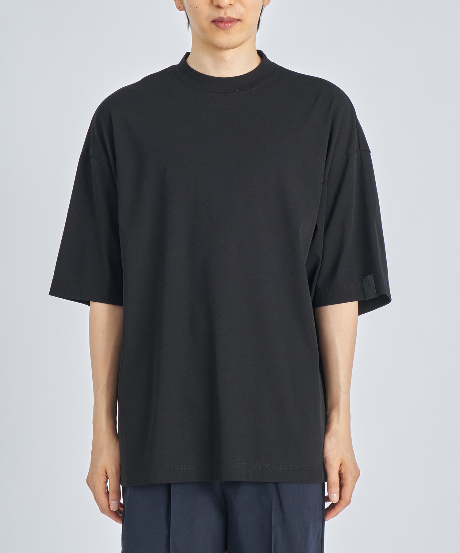 2251-CS51-019 S/S TEE N.HOOLYWOOD