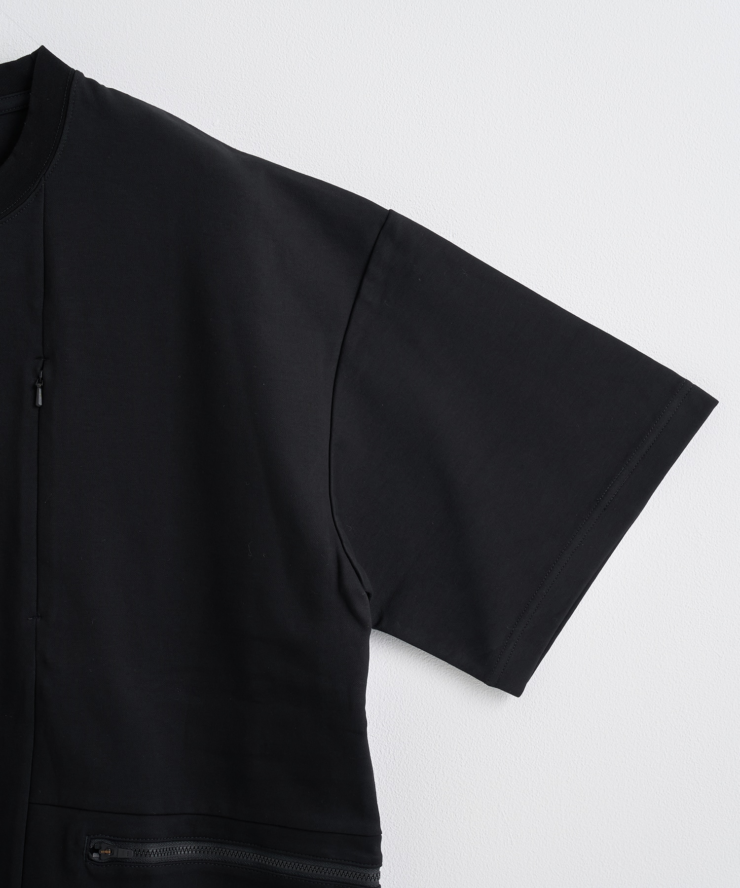 SIDE POCKET T-SHIRT White Mountaineering