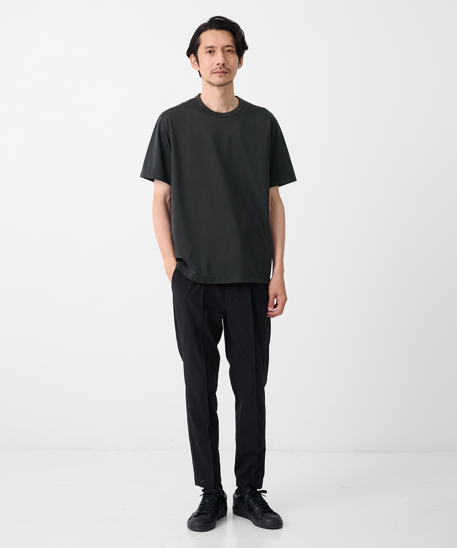 着た方が涼しい Pintucrease Tapered Pants THE TOKYO