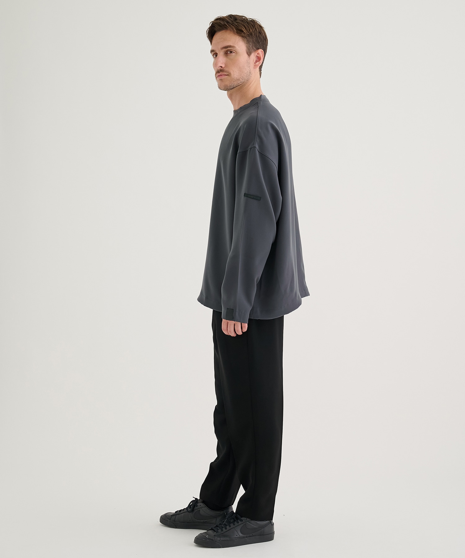 2252-CS08-095 LONGSLEEVE T-SHIRT N.HOOLYWOOD