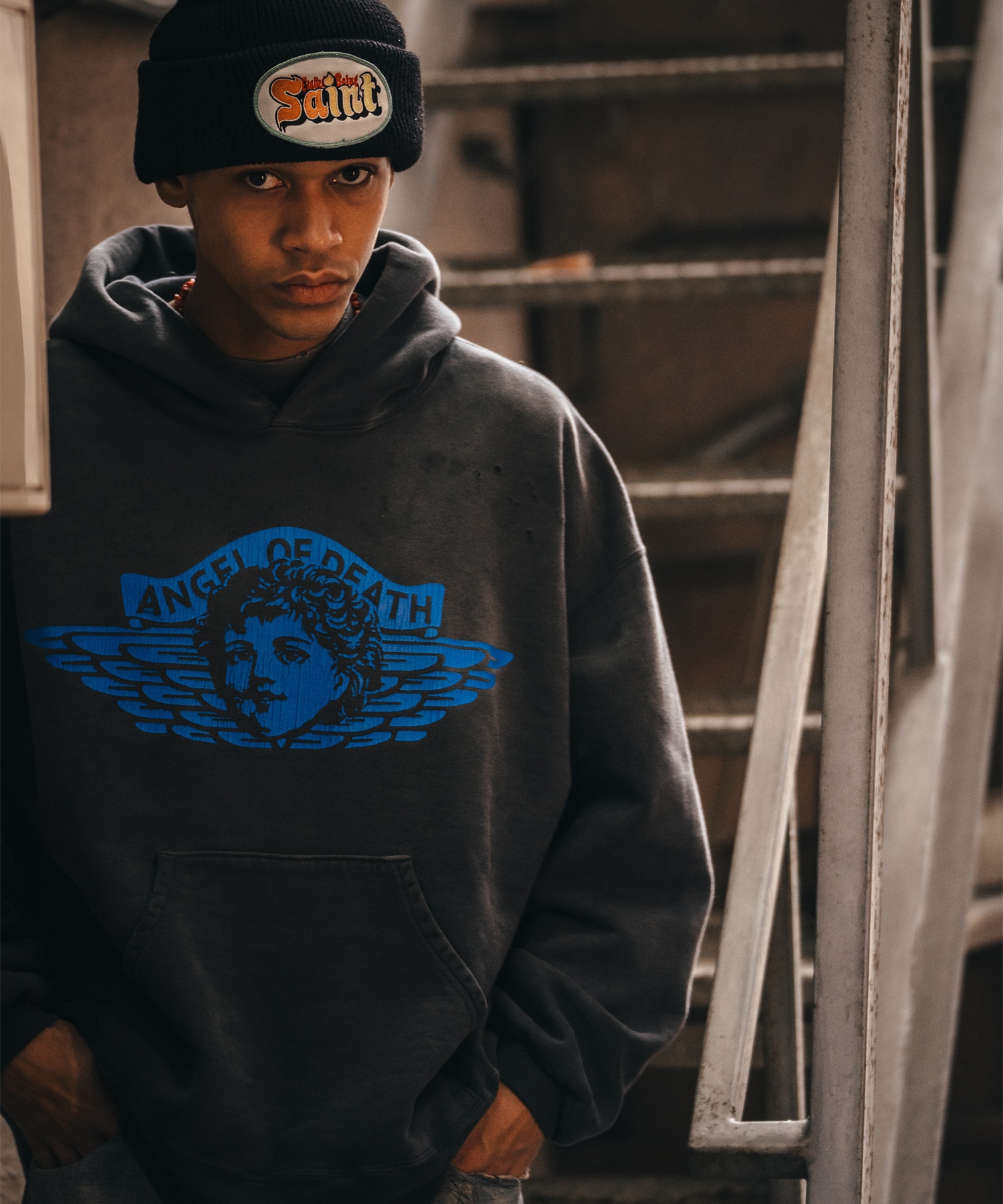 SM-HR1-0000-052 HOODIE SAINT MXXXXXX
