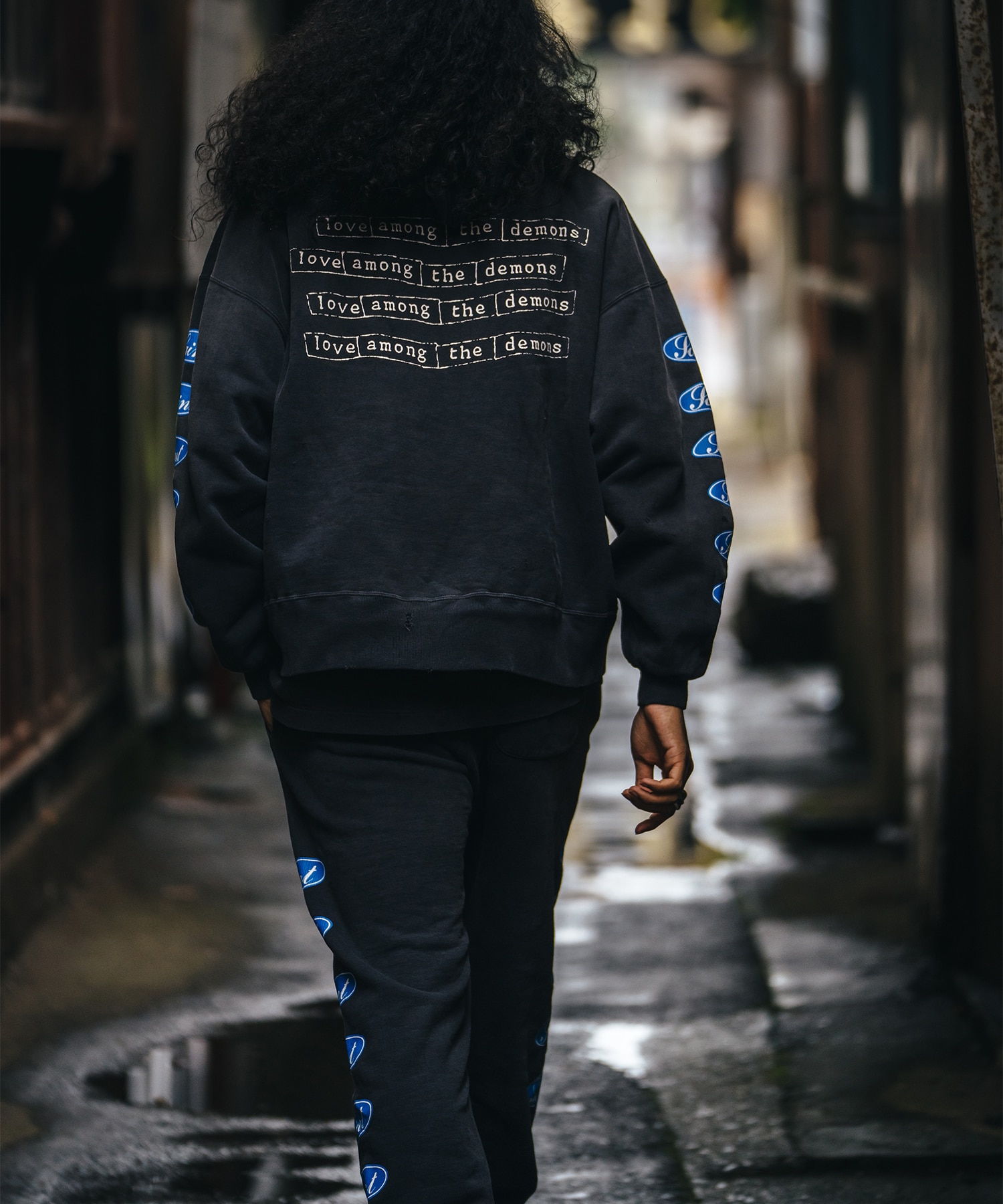 SM-HR1-0000-053 HOODIE SAINT MXXXXXX