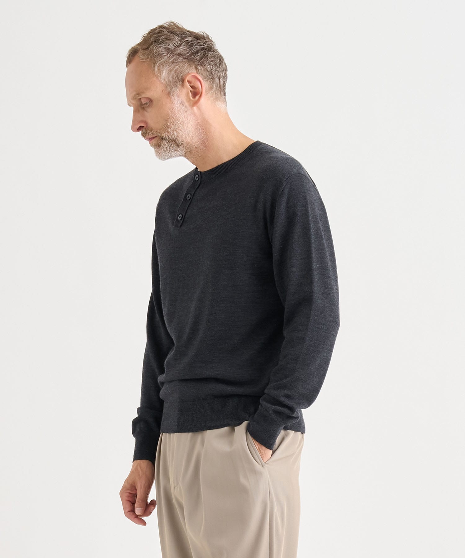 別注WOOL CREW-NECK KNIT PULLOVER IRENISA