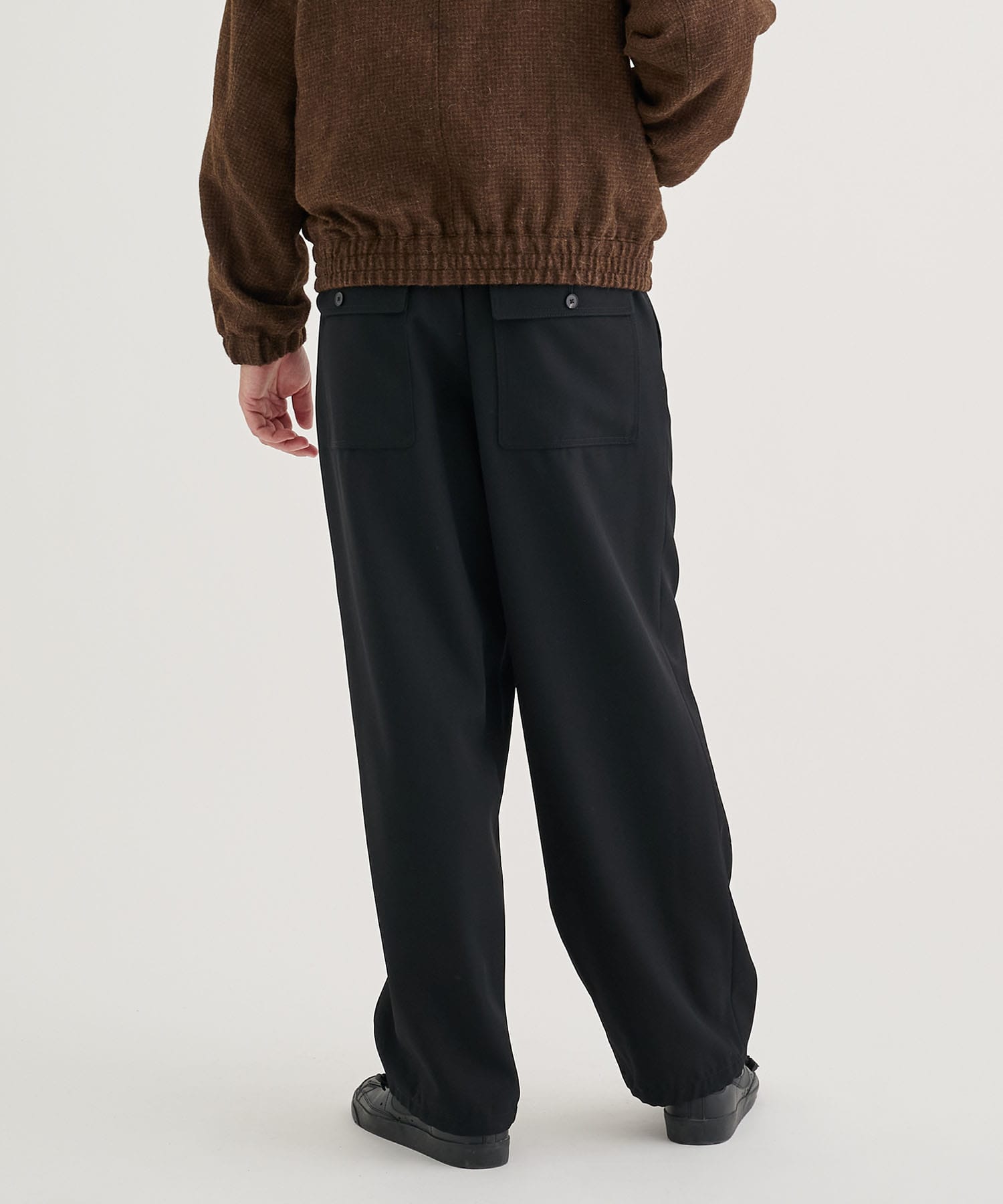 BACK SATIN UTILITY PANTS ATON