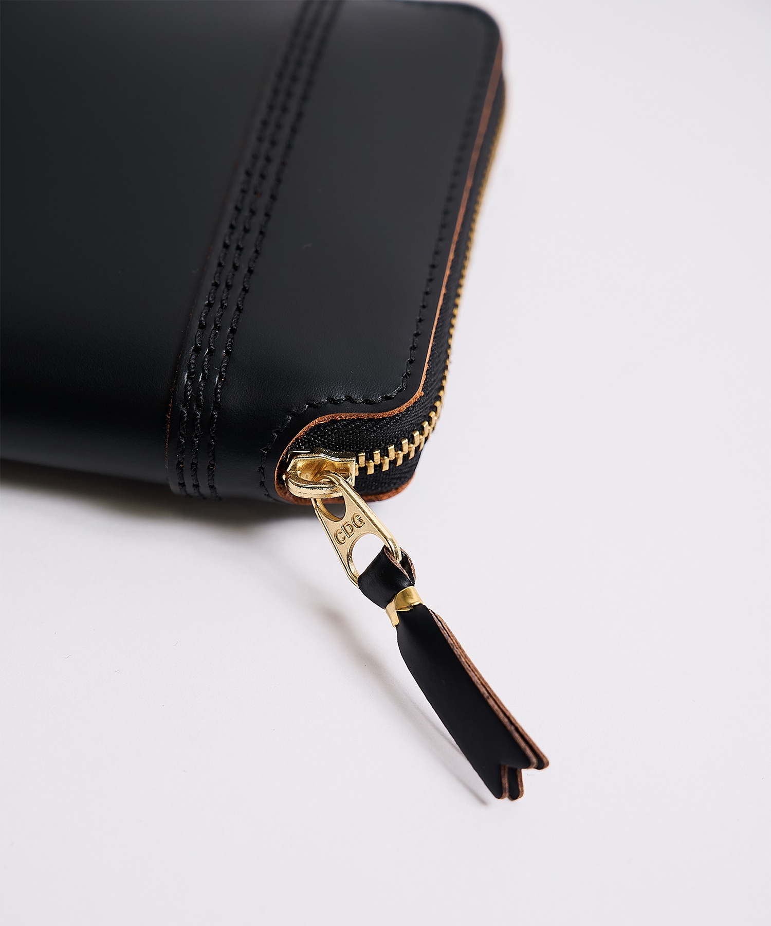 TRIPLE STITCH FALD ZIP WALLET Wallet Comme des Garcons
