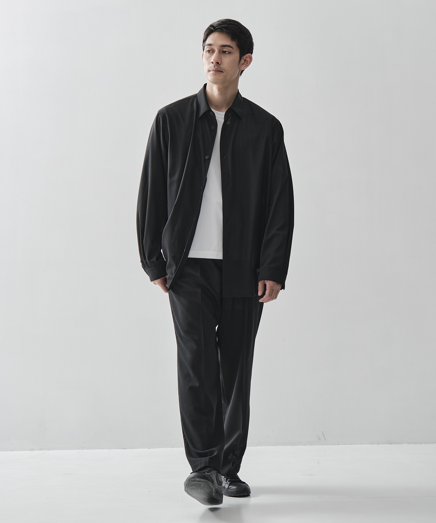 別注TWIST WOOL GAUZE TWO TUCKED EASY PANTS ATON