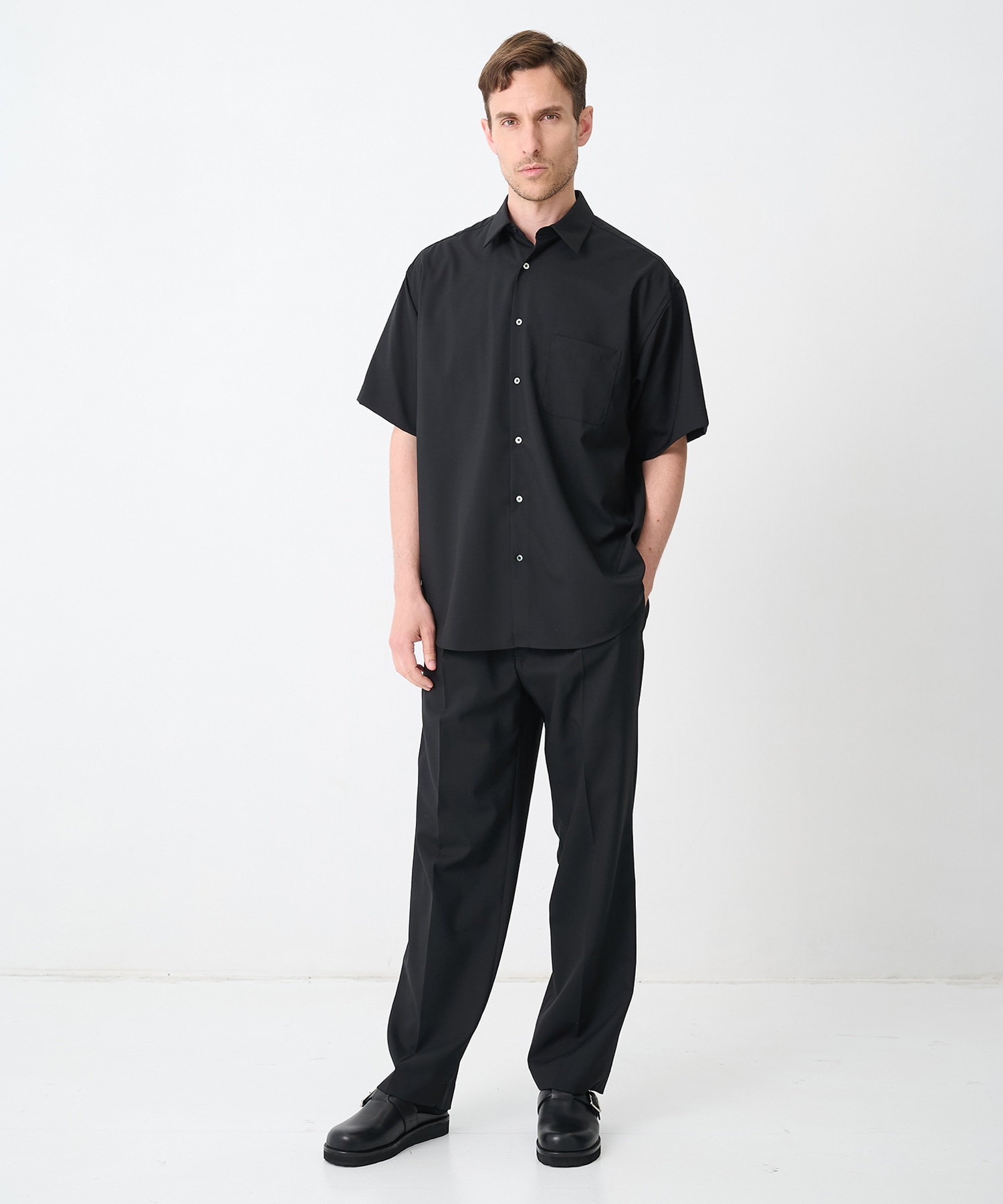 A26B04PT01C ONE TUCK TAPERED EASY PANTS MARKAWARE