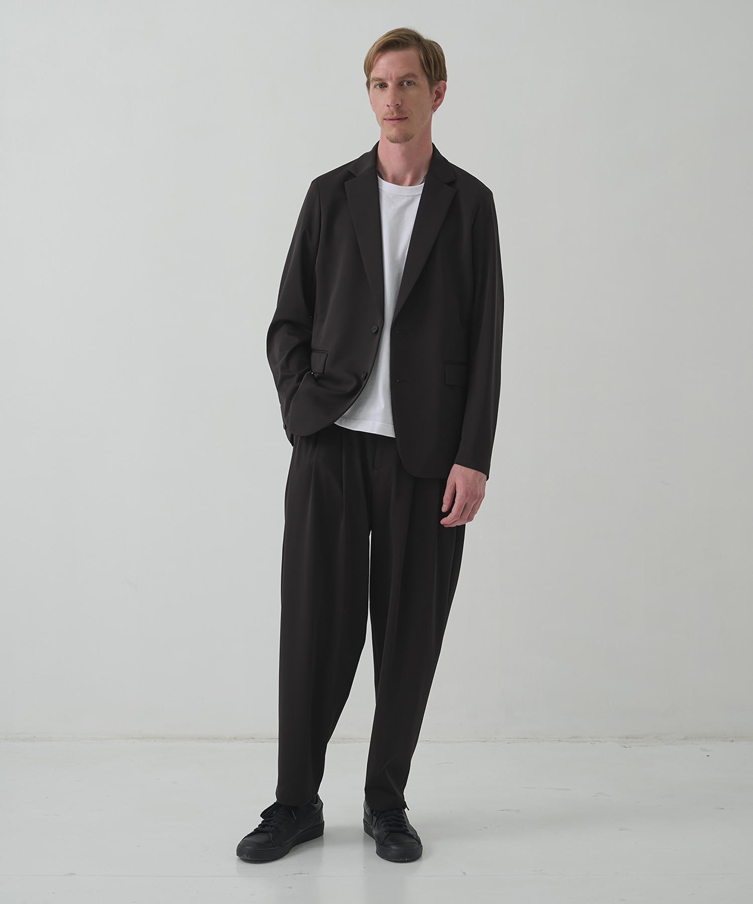 Light Matte Stretch Jersey Wide Tapered Pants THE TOKYO