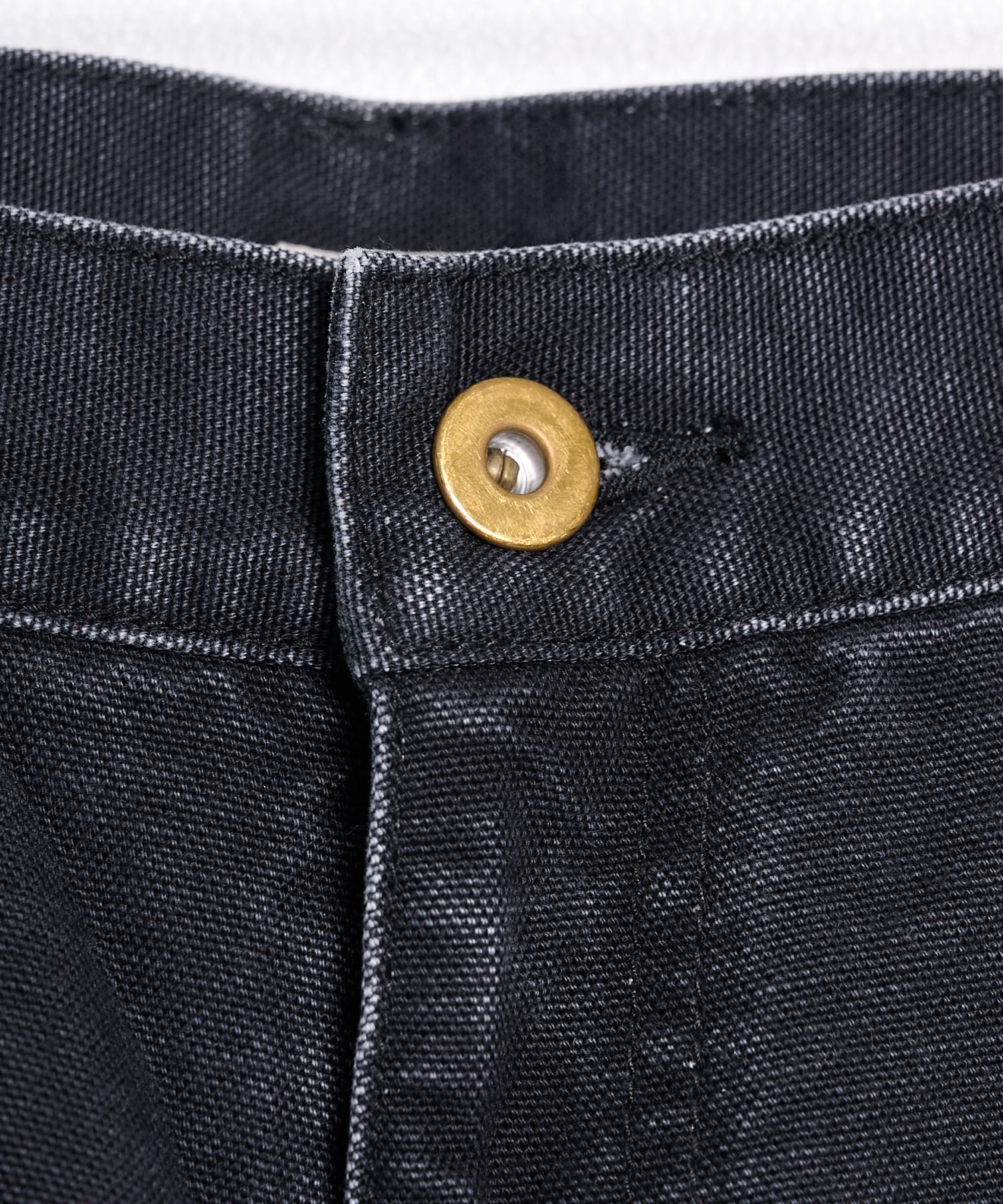 26fw-p-10 3D cutting painter pants KHOKI