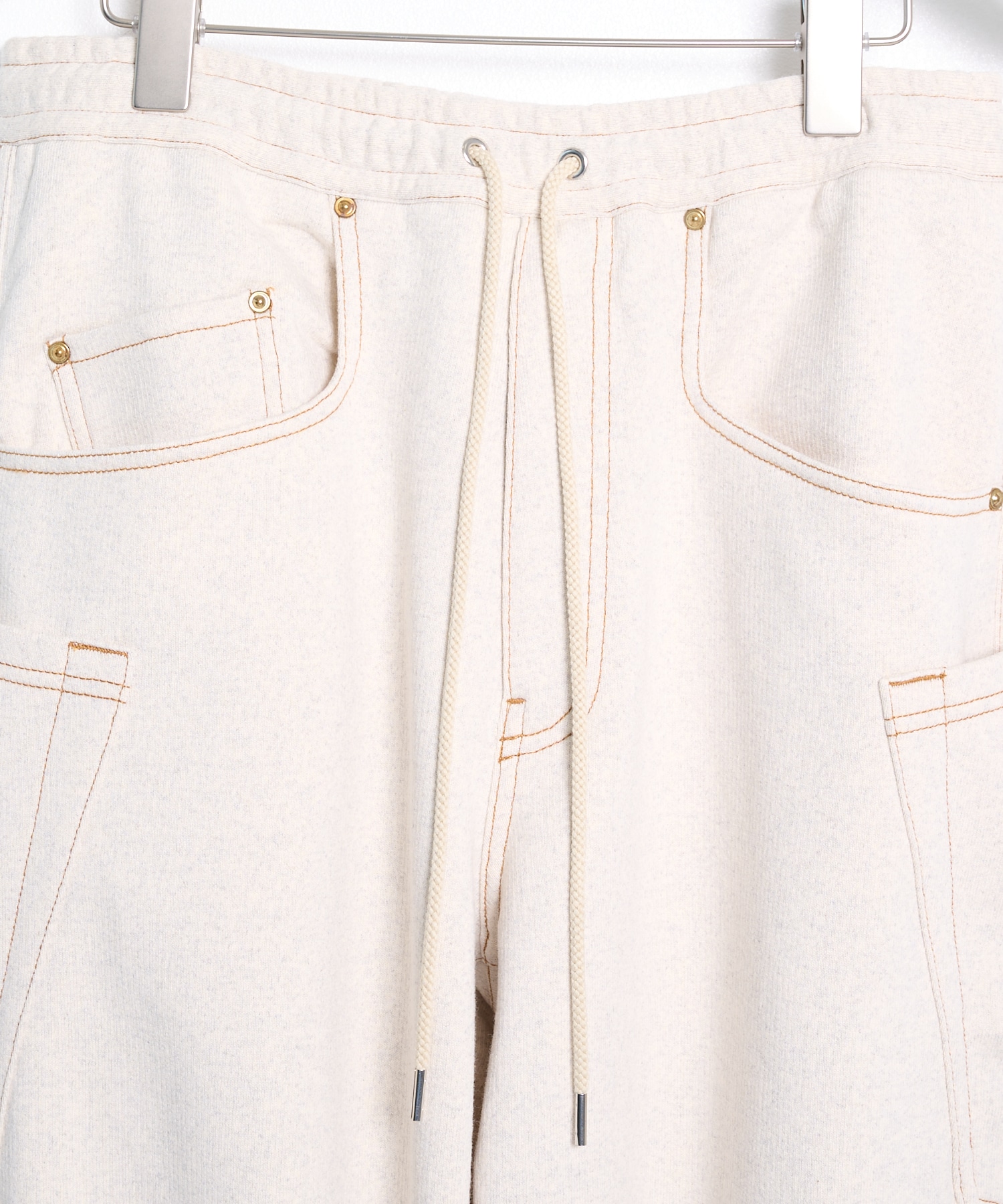 26fw-p-13 3D cutting sweat pants KHOKI