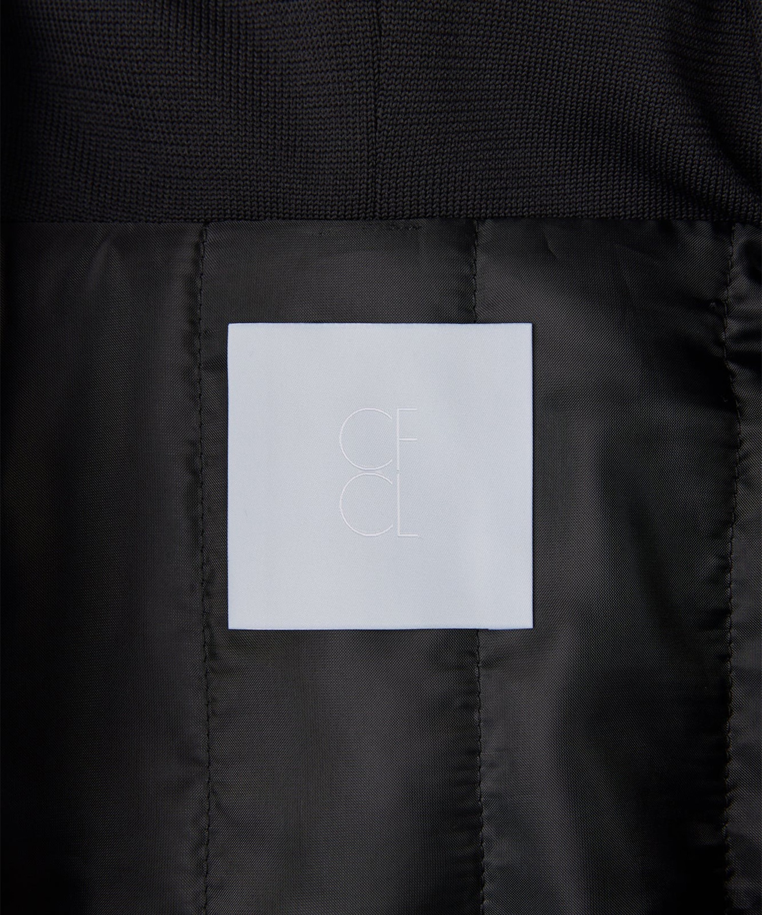 【シーエフシーエル】CF012KC067JP00 PADDED HYPHA HOODIE BOMBER JACKET CFCL
